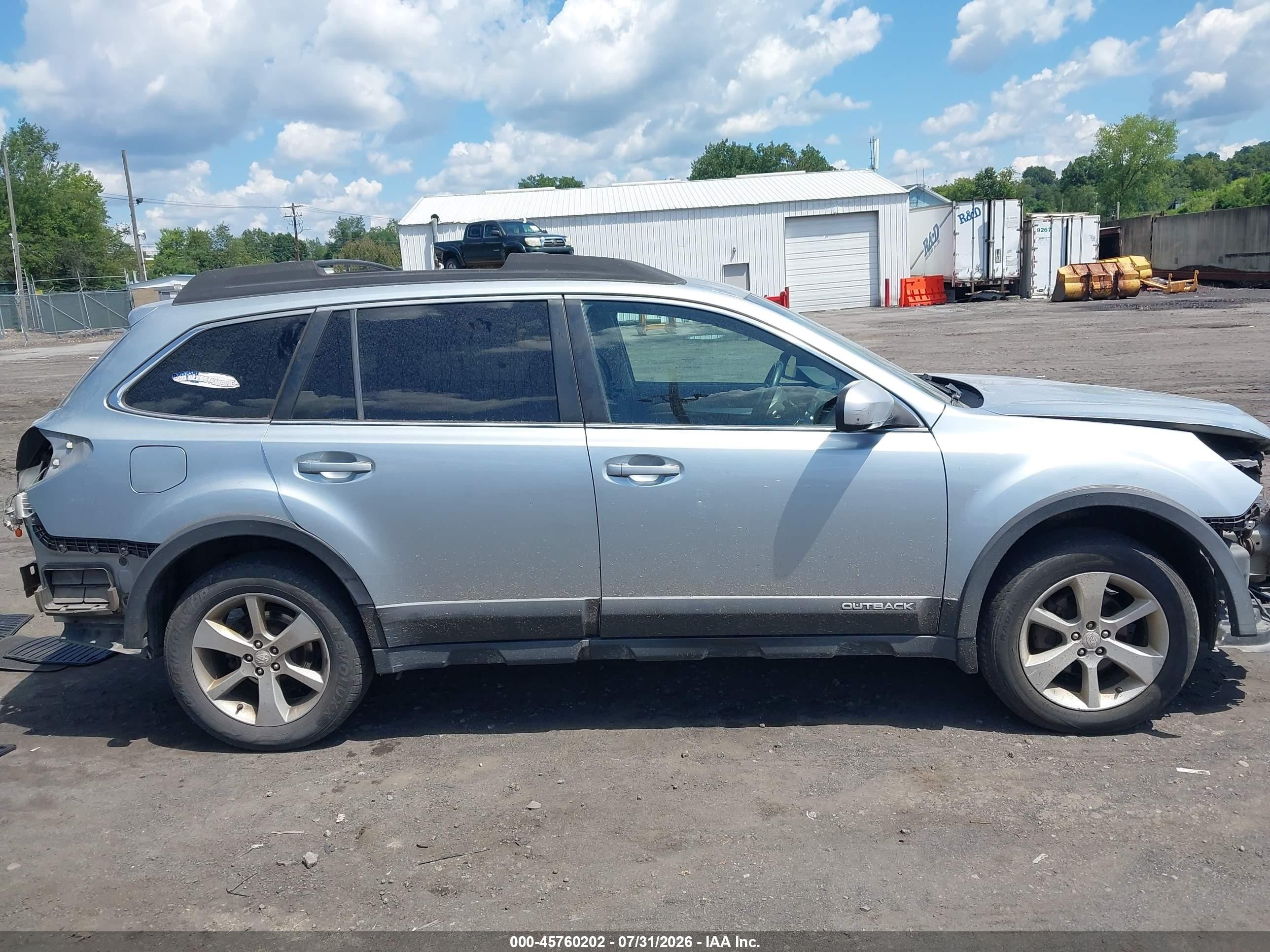 2013 Subaru Outback 2.5i Premium Silver vin: 4S4BRBCCXD3249132