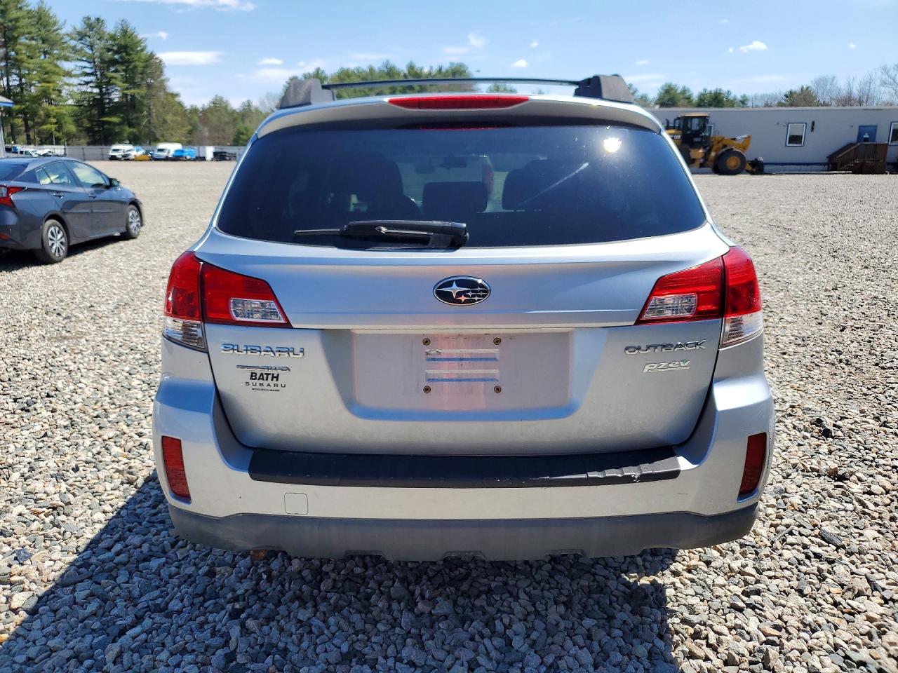 2013 Subaru Outback Silver vin: 4S4BRBCCXD3255254