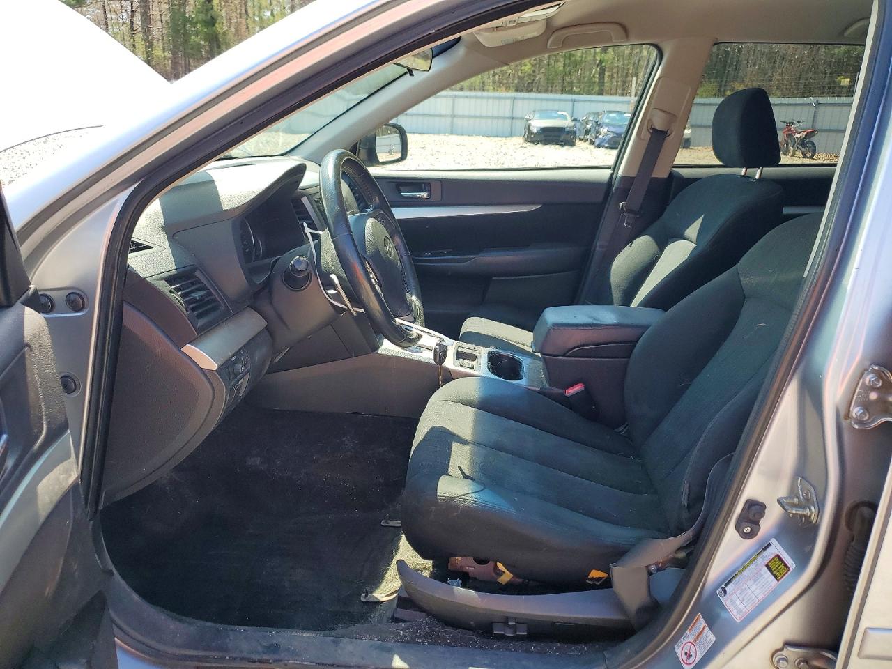 2013 Subaru Outback Silver vin: 4S4BRBCCXD3255254