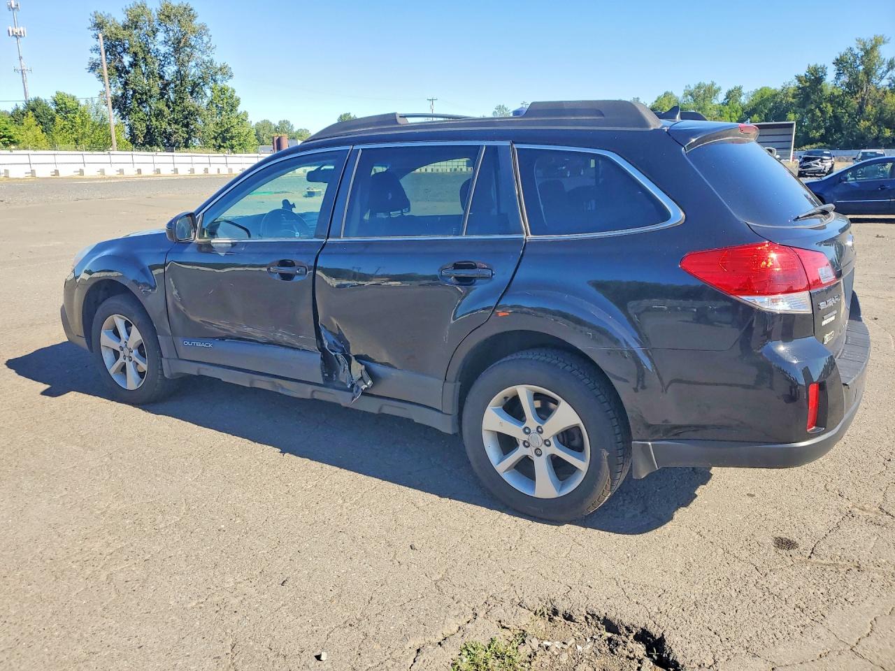 2014 Subaru Outback 2.5i Premium Black vin: 4S4BRBCCXE3200319