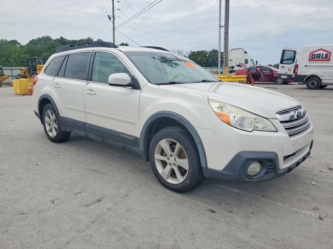 2014 Subaru Outback 2.5i Premium White vin: 4S4BRBCCXE3256695