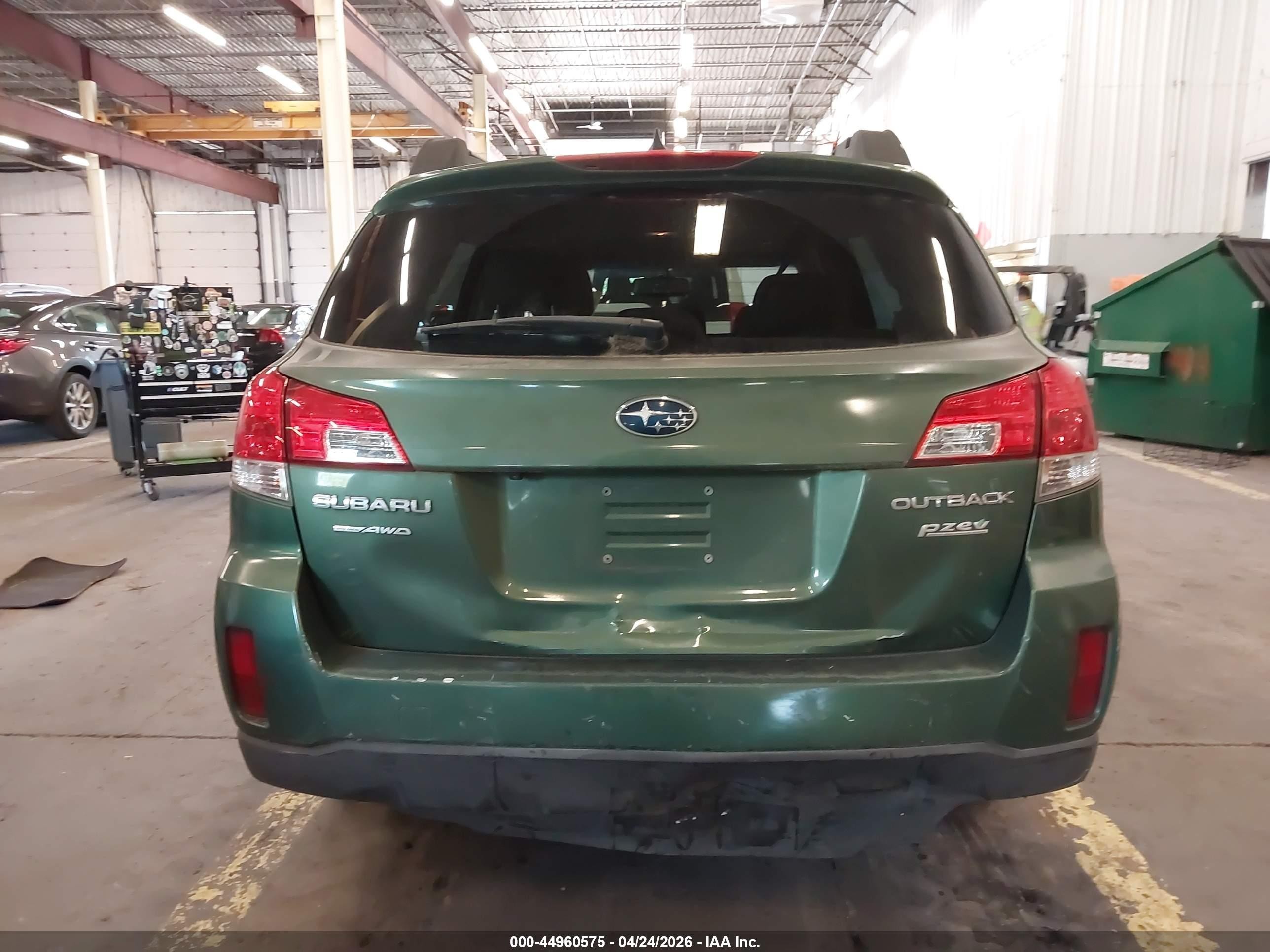 2014 Subaru Outback 2.5i Premium Green vin: 4S4BRBDC0E3226104