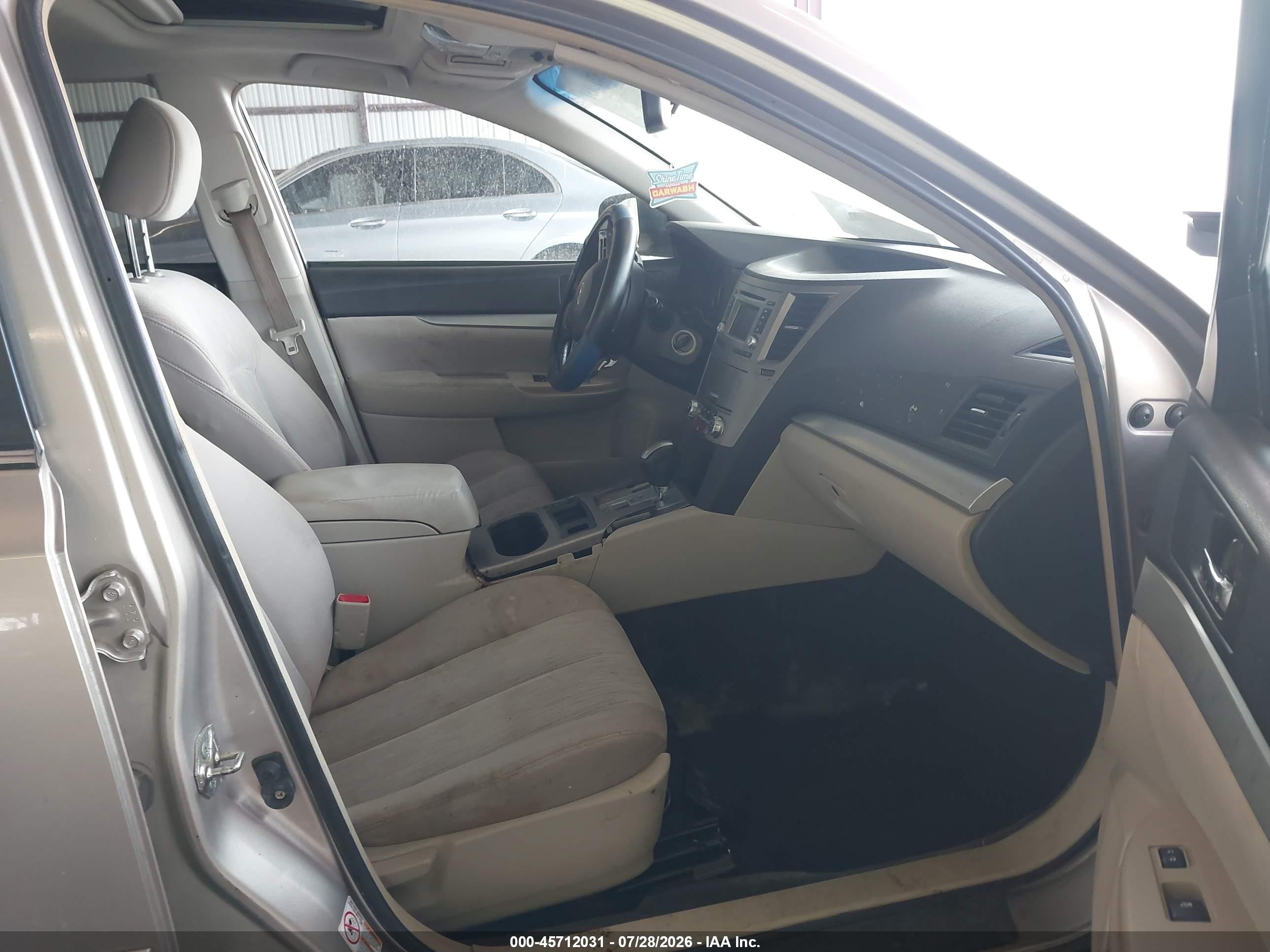 2014 Subaru Outback 2.5i Premium Gold vin: 4S4BRBDC1E3236155