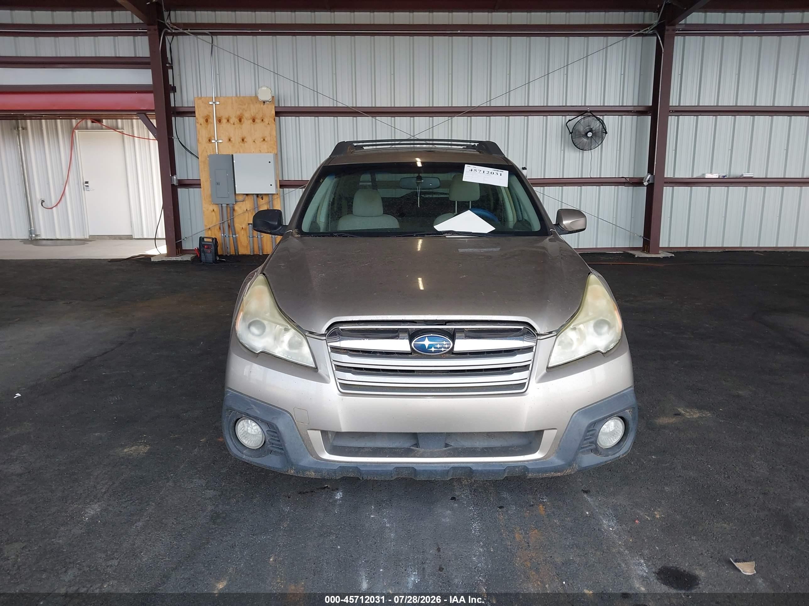 2014 Subaru Outback 2.5i Premium Gold vin: 4S4BRBDC1E3236155