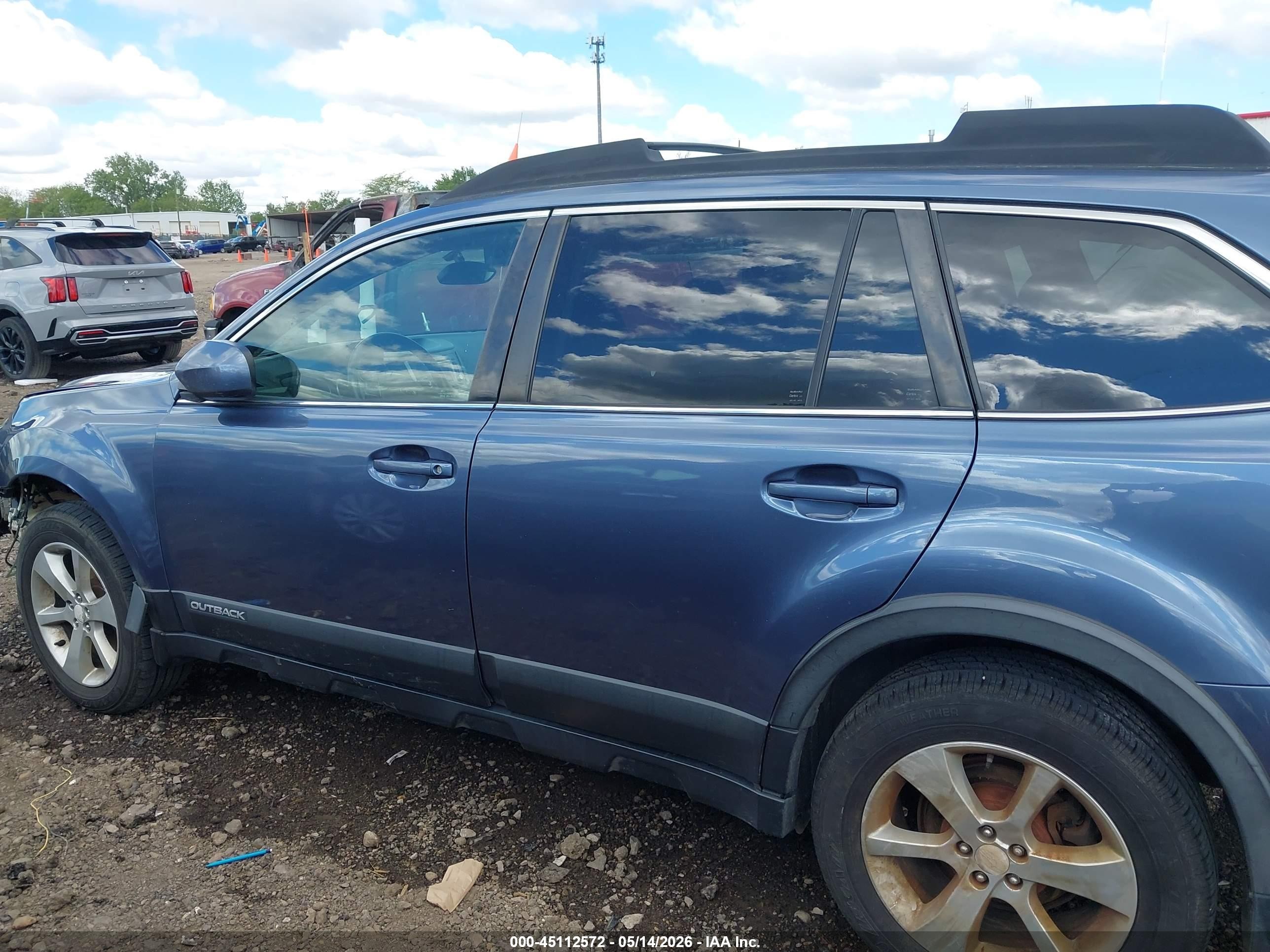 2014 Subaru Outback 2.5i Premium Light Blue vin: 4S4BRBDC1E3252162