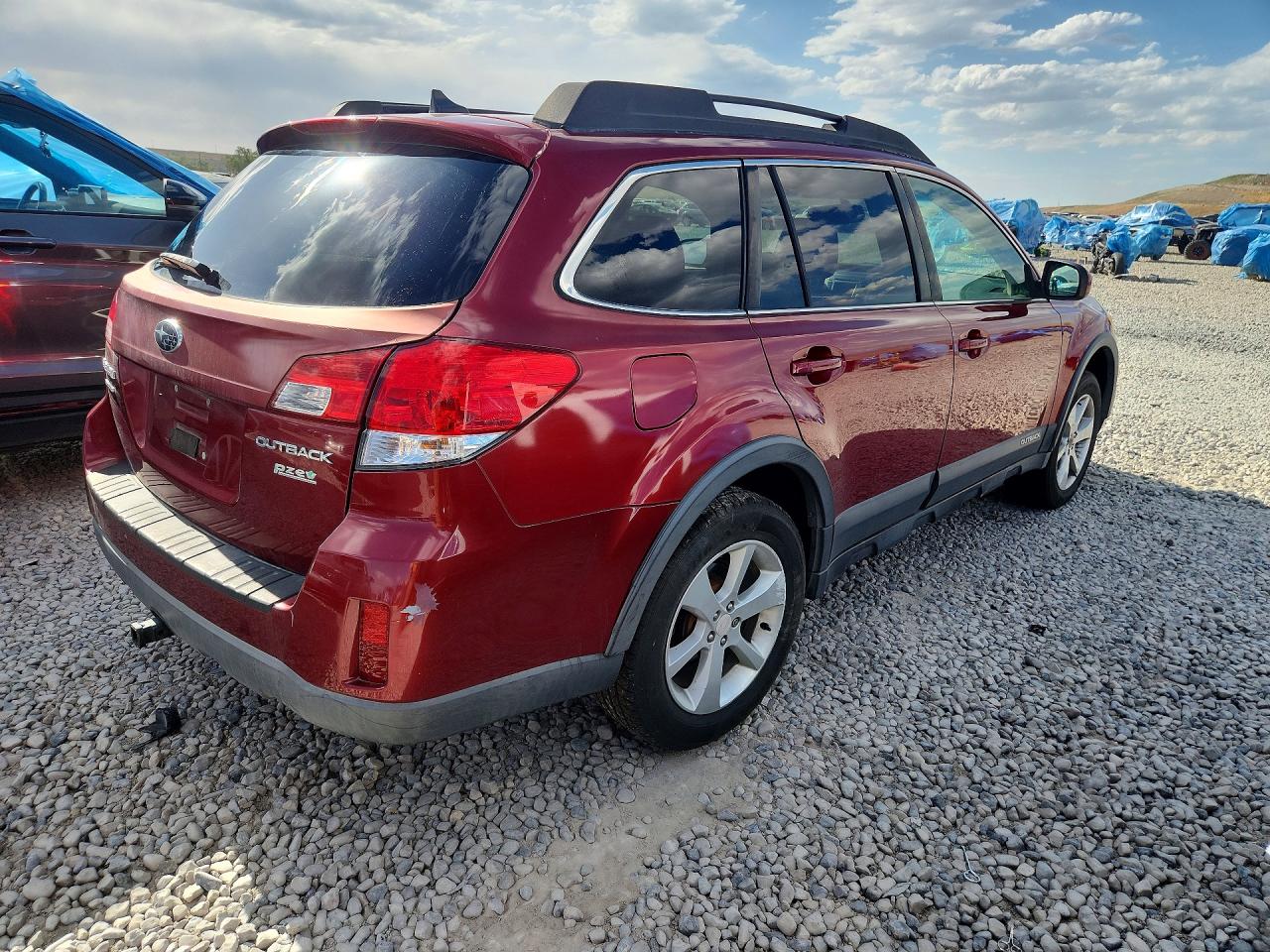 2014 Subaru Outback 2.5i Premium Red vin: 4S4BRBDC1E3286408