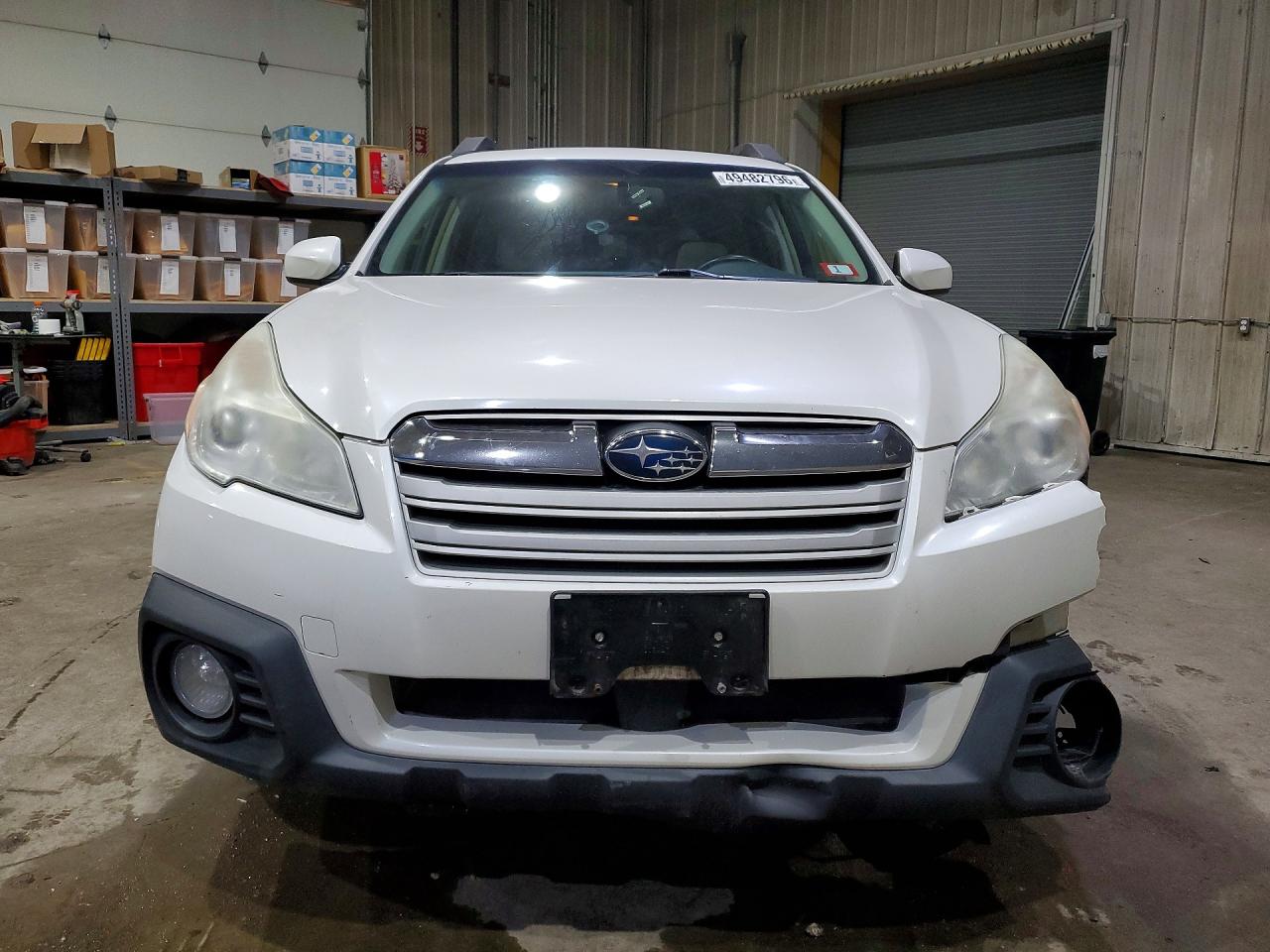 2014 Subaru Outback 2.5i Premium White vin: 4S4BRBDC2E3229411