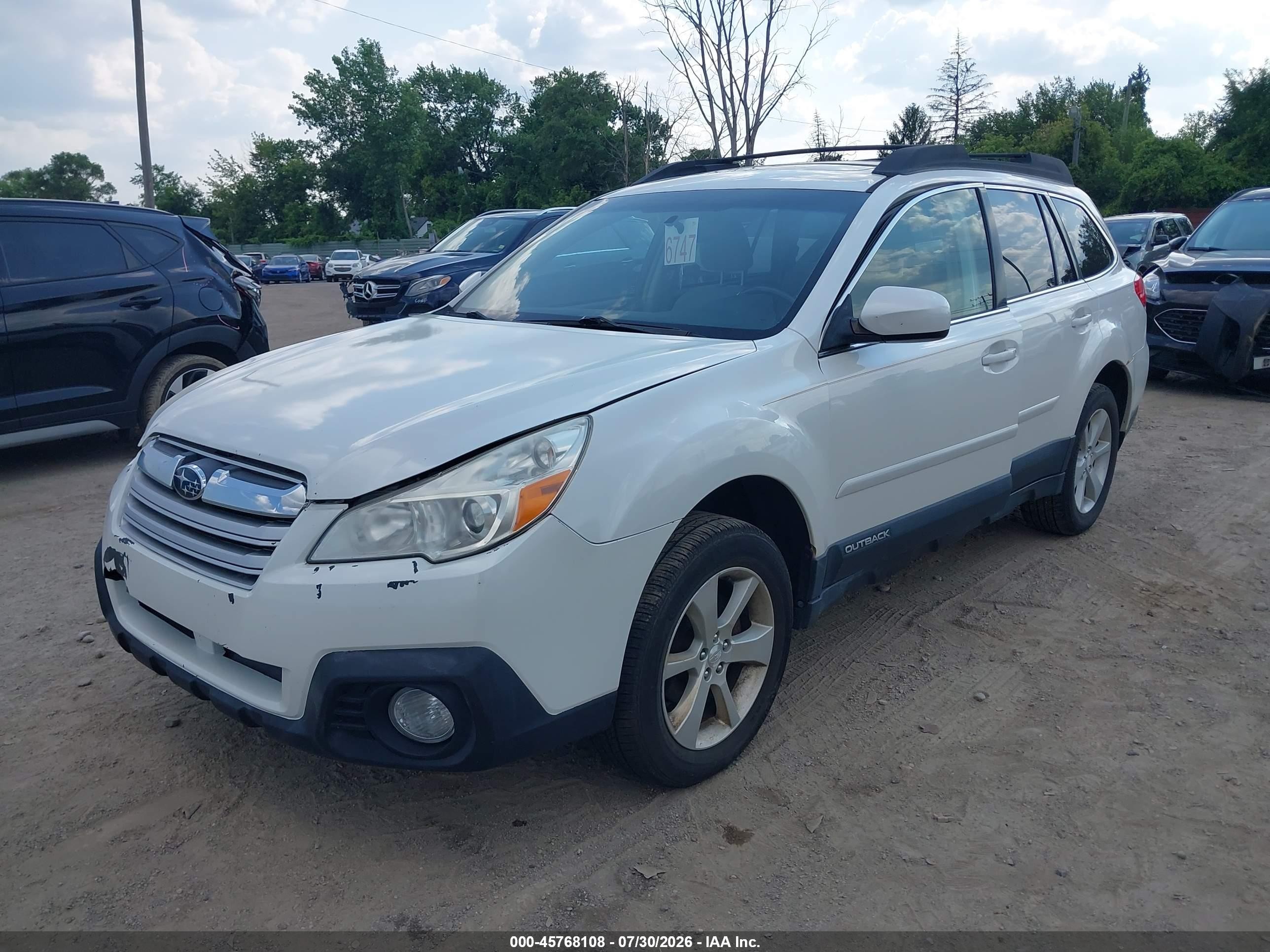 2014 Subaru Outback 2.5i Premium White vin: 4S4BRBDC3E3206316