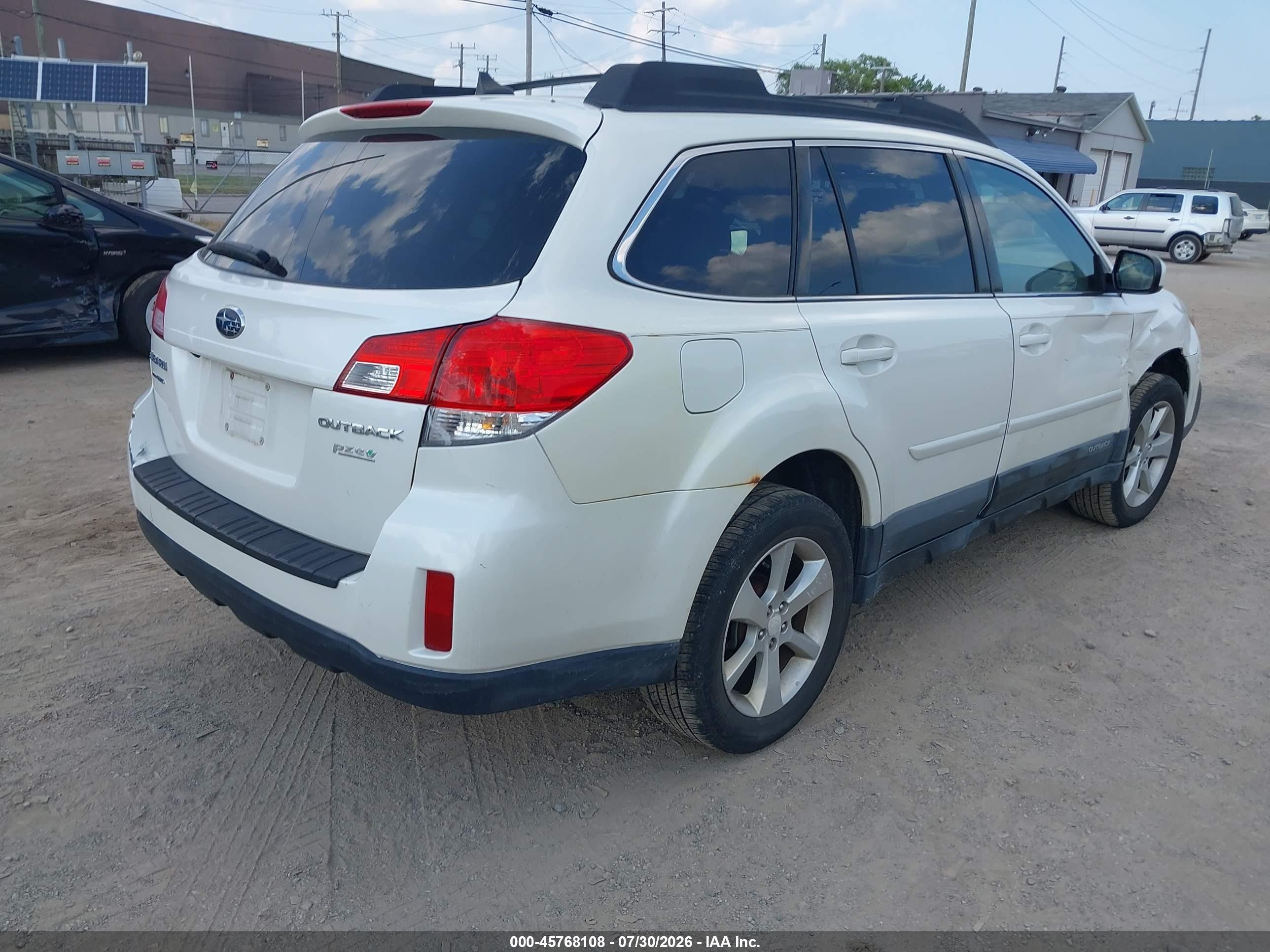 2014 Subaru Outback 2.5i Premium White vin: 4S4BRBDC3E3206316