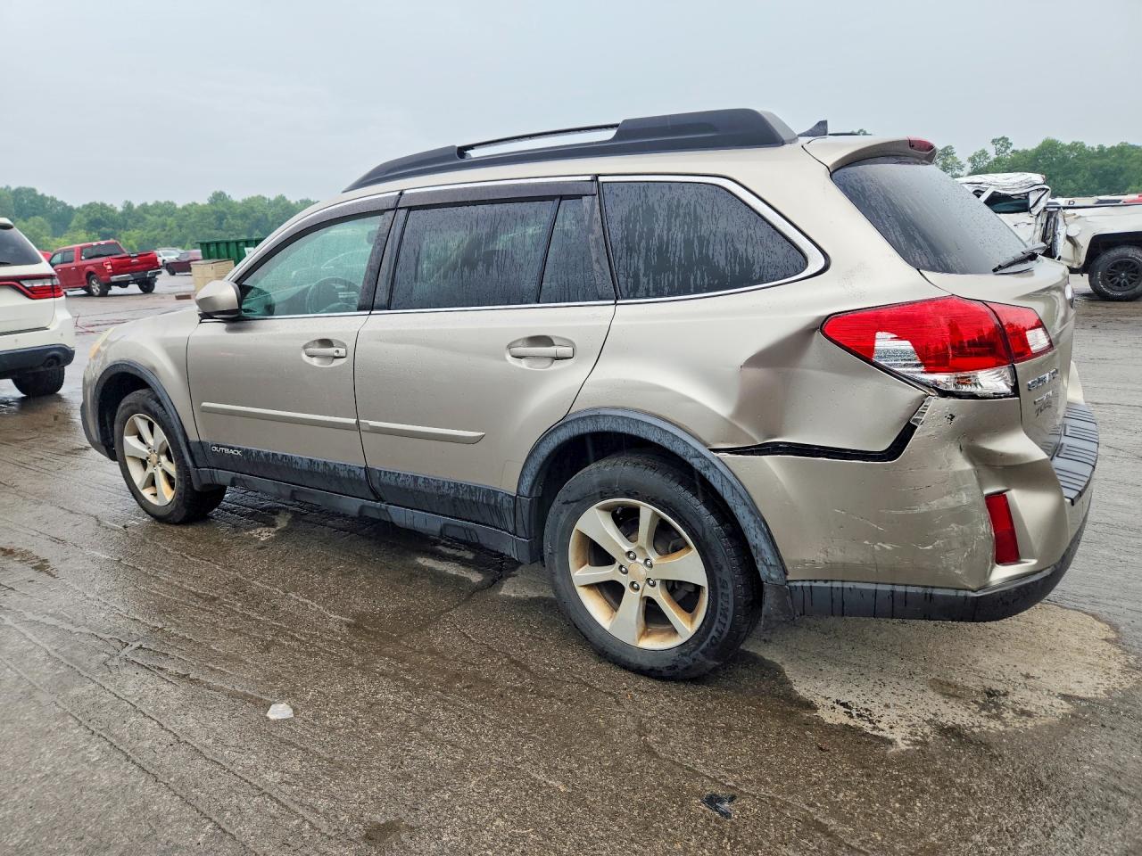 2014 Subaru Outback 2.5i Premium Gold vin: 4S4BRBDC3E3296552