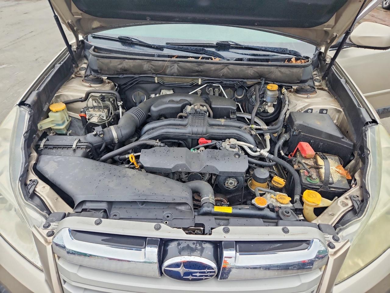 2014 Subaru Outback 2.5i Premium Gold vin: 4S4BRBDC3E3296552