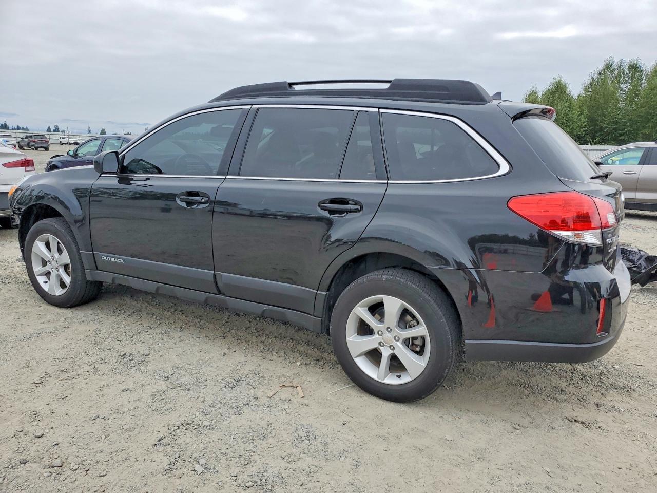 2014 Subaru Outback 2.5i Premium Black vin: 4S4BRBDC5E3255372
