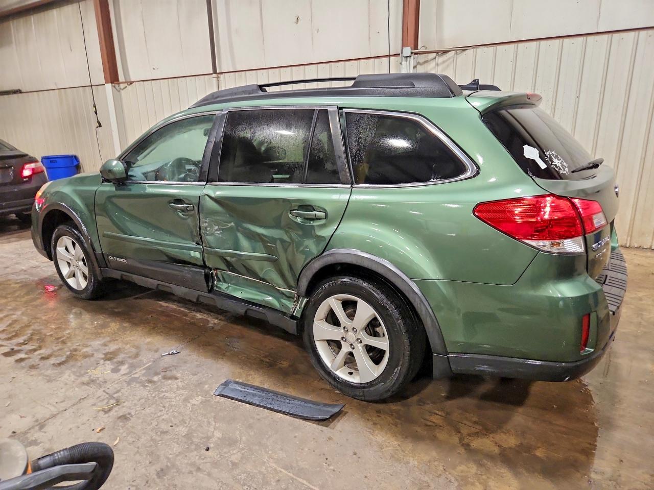 2014 Subaru Outback 2.5i Premium Green vin: 4S4BRBDC6E3235678