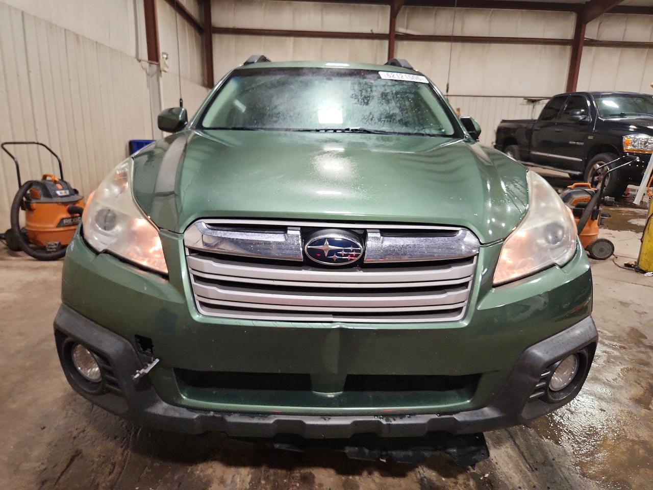 2014 Subaru Outback 2.5i Premium Green vin: 4S4BRBDC6E3235678