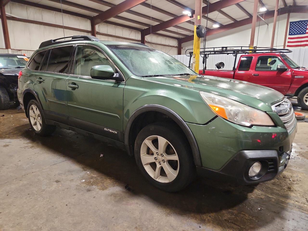 2014 Subaru Outback 2.5i Premium Green vin: 4S4BRBDC6E3235678