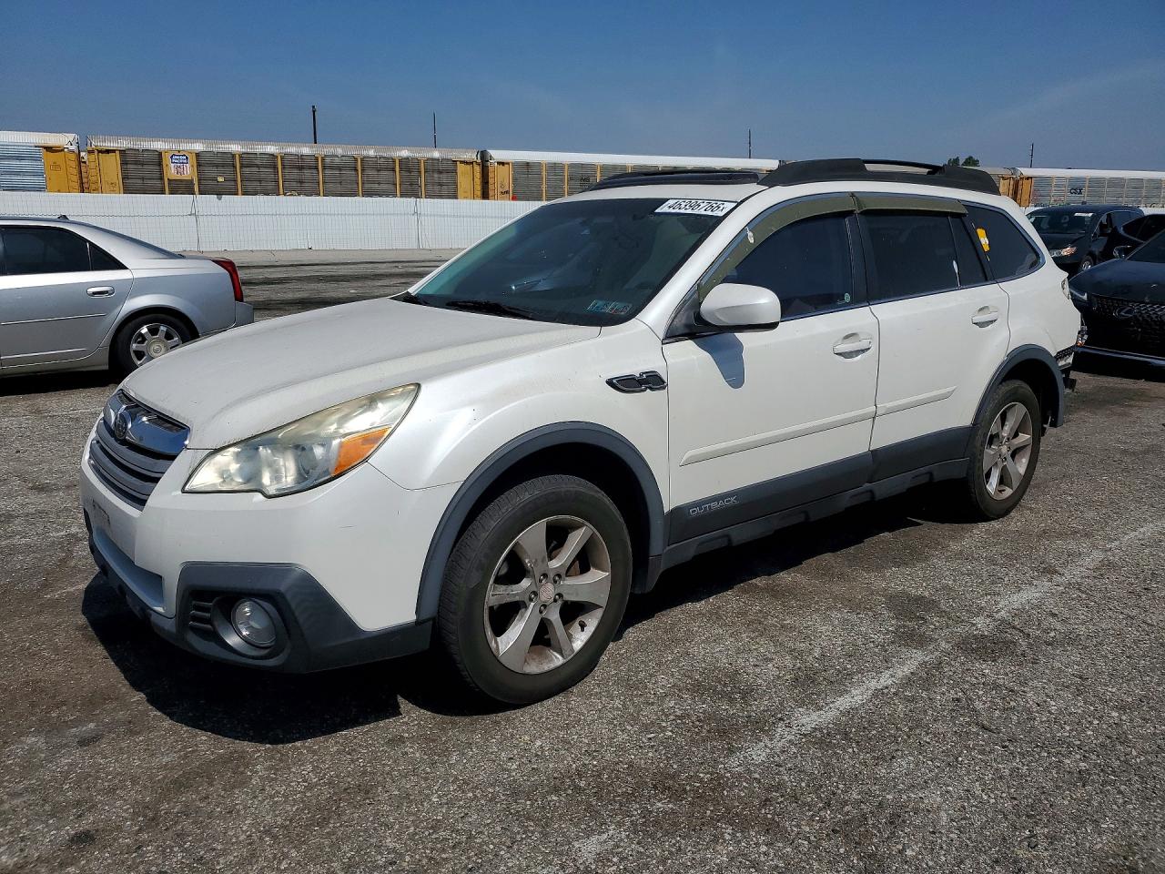 2014 Subaru Outback 2.5i Premium White vin: 4S4BRBDC7E3294058