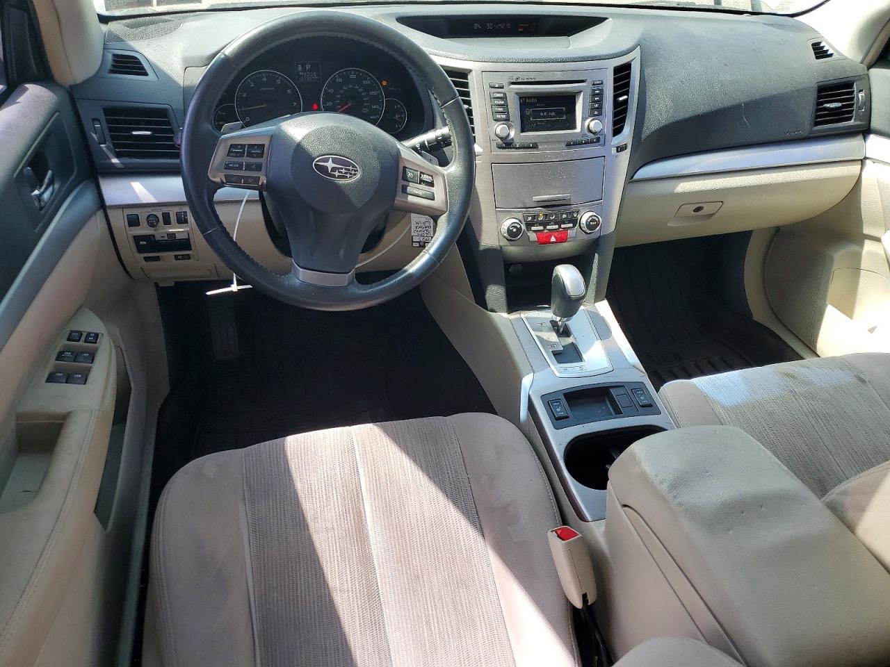 2014 Subaru Outback 2.5i Premium White vin: 4S4BRBDC7E3294058