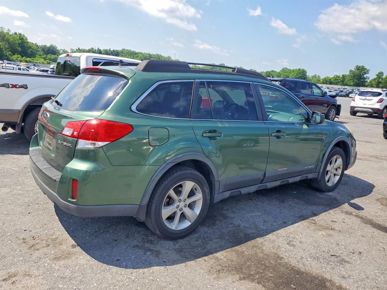 2014 Subaru Outback 2.5i Premium Green vin: 4S4BRBDC8E3209762