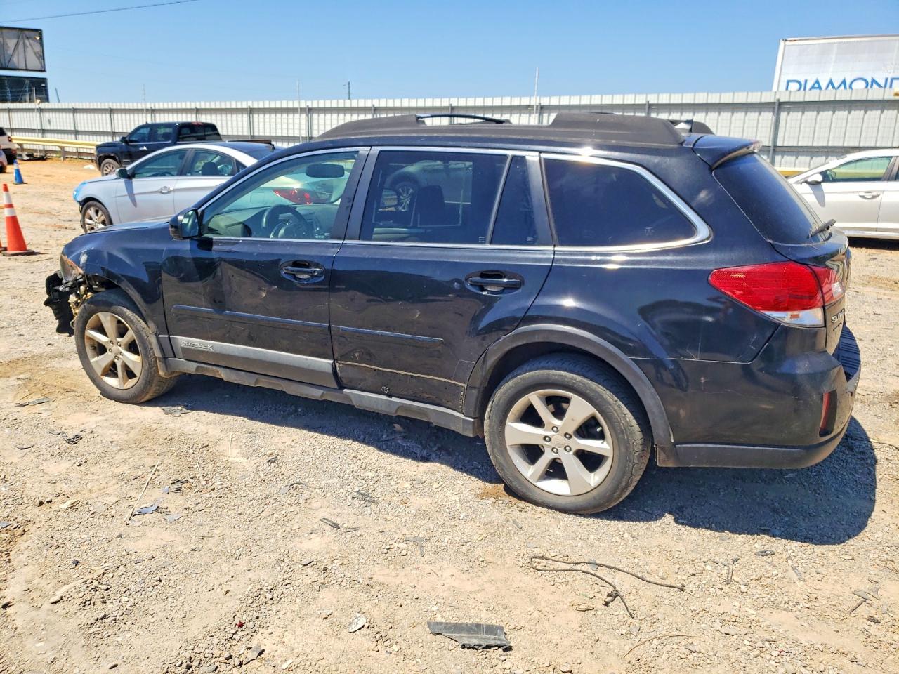 2014 Subaru Outback 2.5i Premium Черный vin: 4S4BRBDC8E3273798