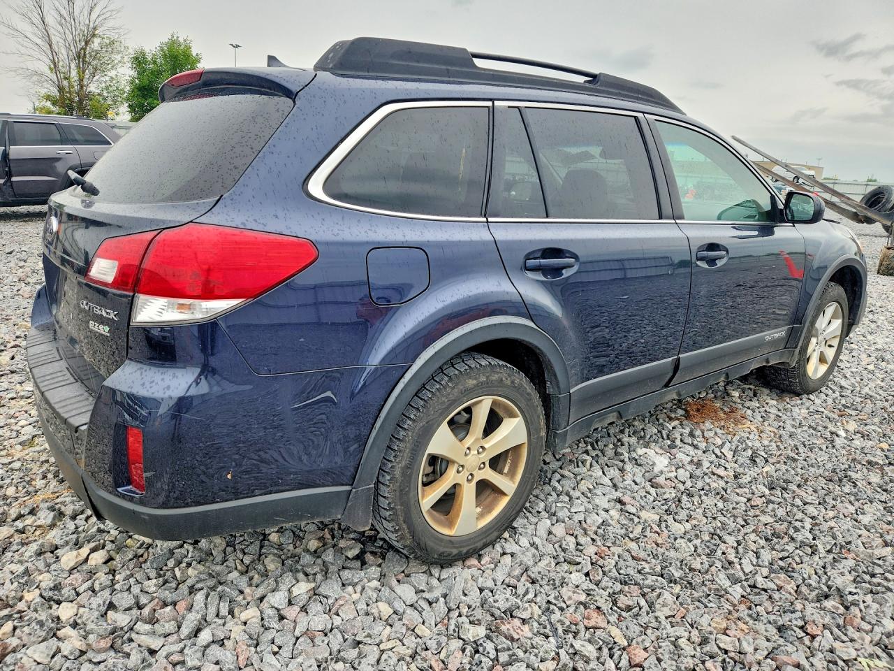 2014 Subaru Outback 2.5i Premium Blue vin: 4S4BRBDC8E3276104