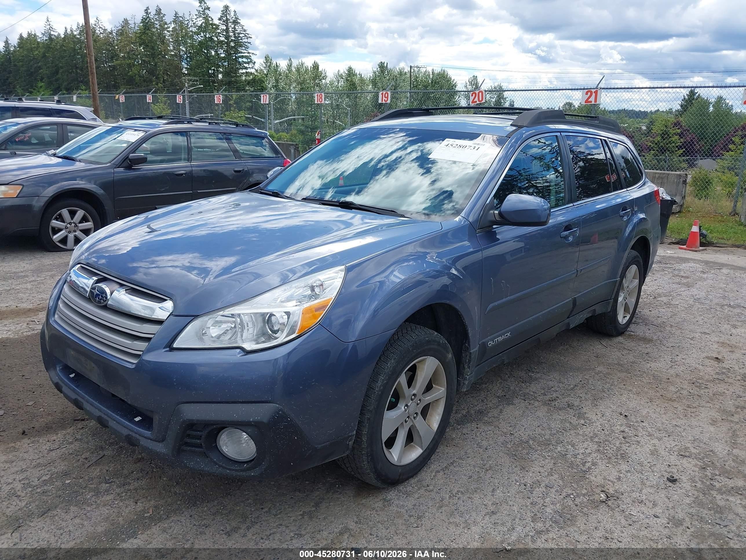 2014 Subaru Outback 2.5i Premium Gray vin: 4S4BRBDC9E3260168