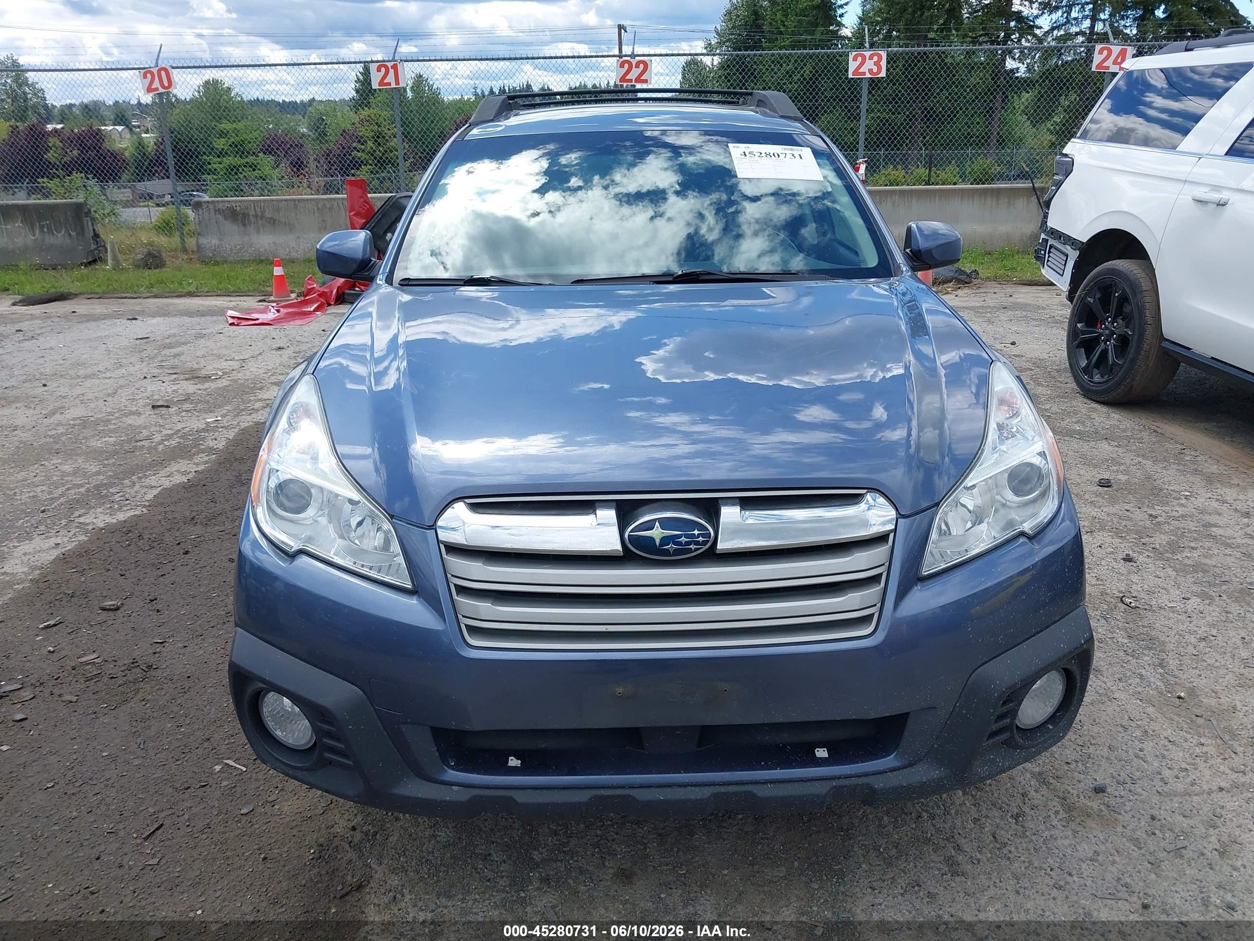 2014 Subaru Outback 2.5i Premium Gray vin: 4S4BRBDC9E3260168