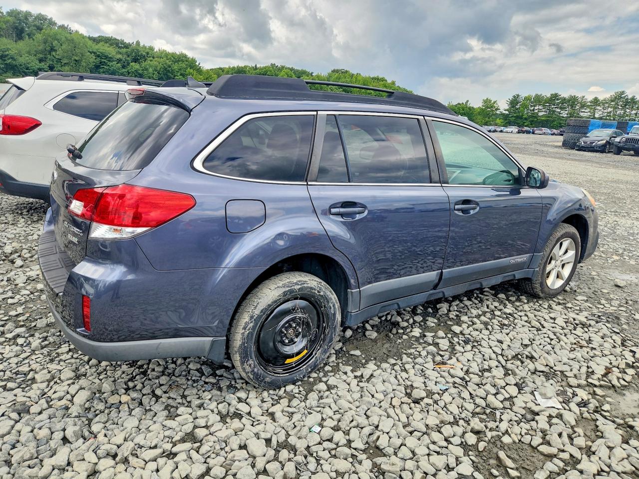 2014 Subaru Outback 2.5i Premium Blue vin: 4S4BRBDC9E3275981