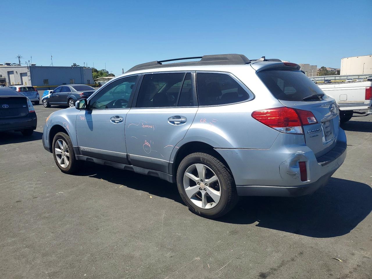 2014 Subaru Outback 2.5i Premium Silver vin: 4S4BRBDC9E3296815
