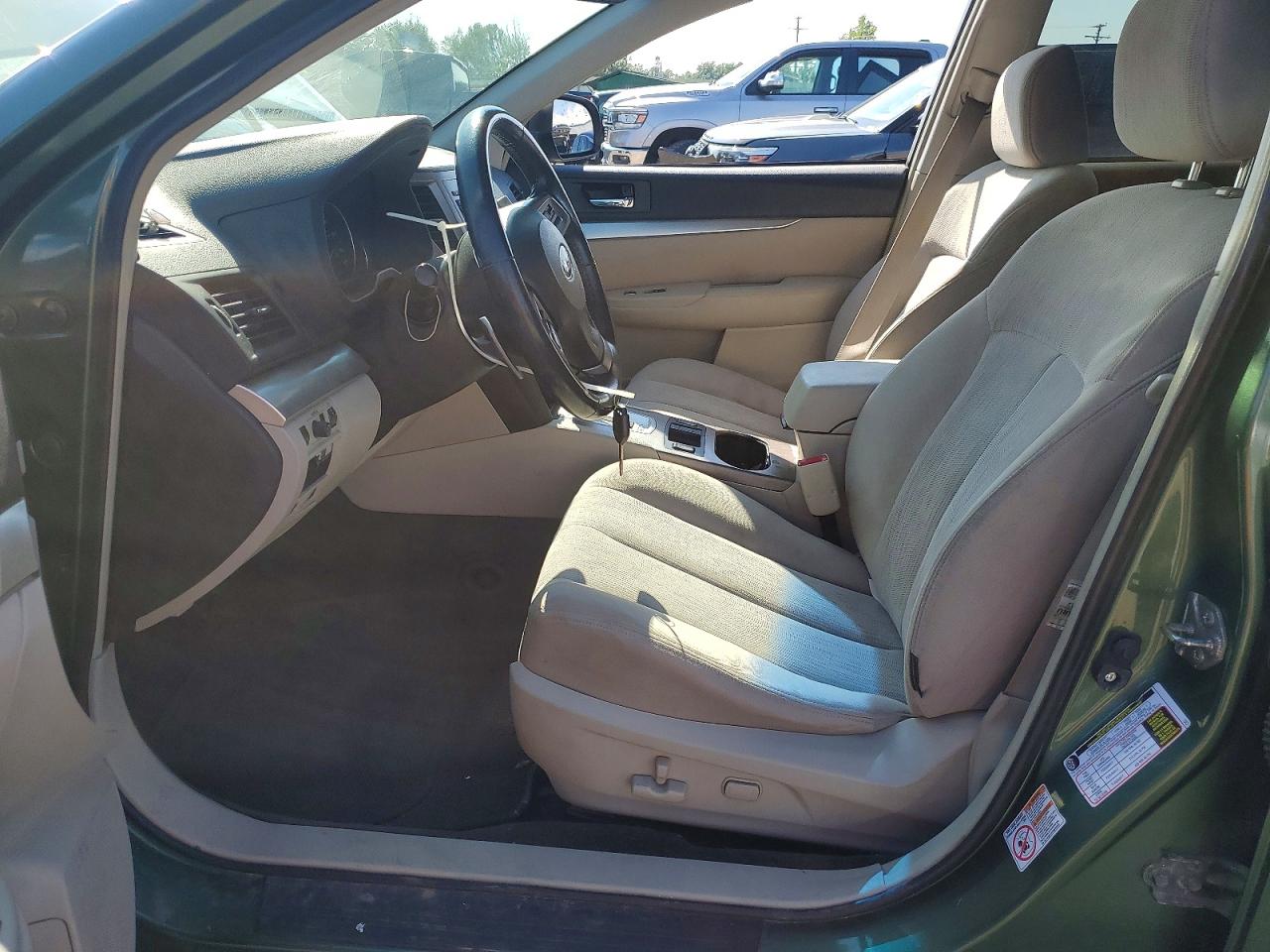 2014 Subaru Outback 2.5i Premium Green vin: 4S4BRBDCXE3287461