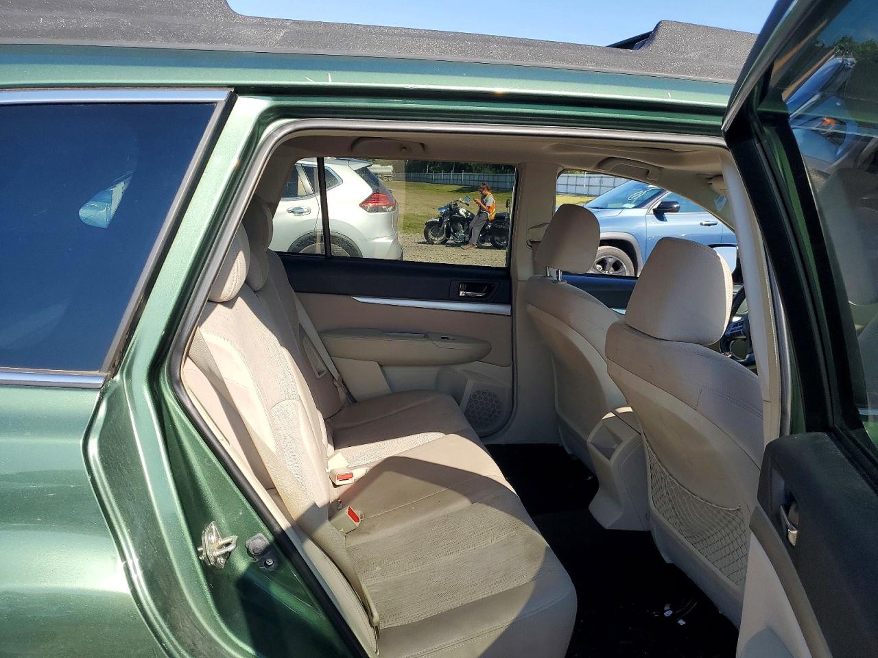 2014 Subaru Outback 2.5i Premium Green vin: 4S4BRBDCXE3287461