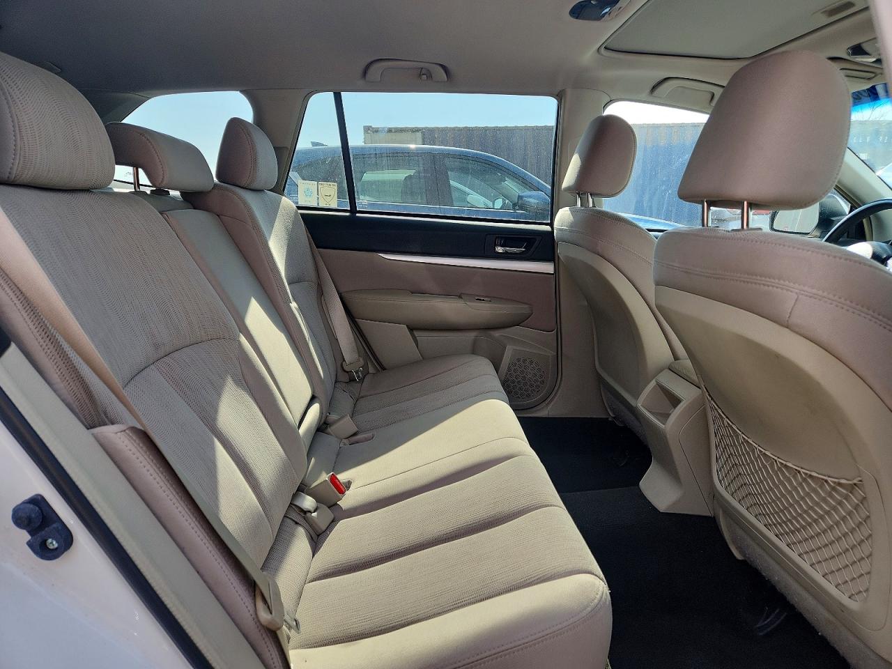 2014 Subaru Outback 2.5i Premium Белый vin: 4S4BRBECXE3201158