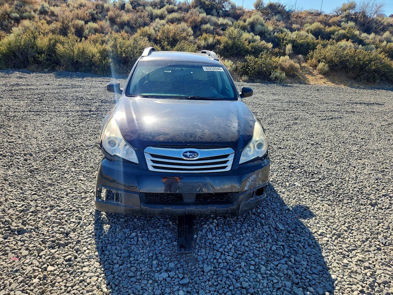 2010 Subaru Outback 2.5i Premium Black vin: 4S4BRBFC1A3318751
