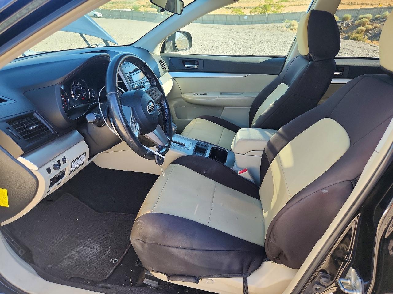 2010 Subaru Outback 2.5i Premium Black vin: 4S4BRBFC1A3318751