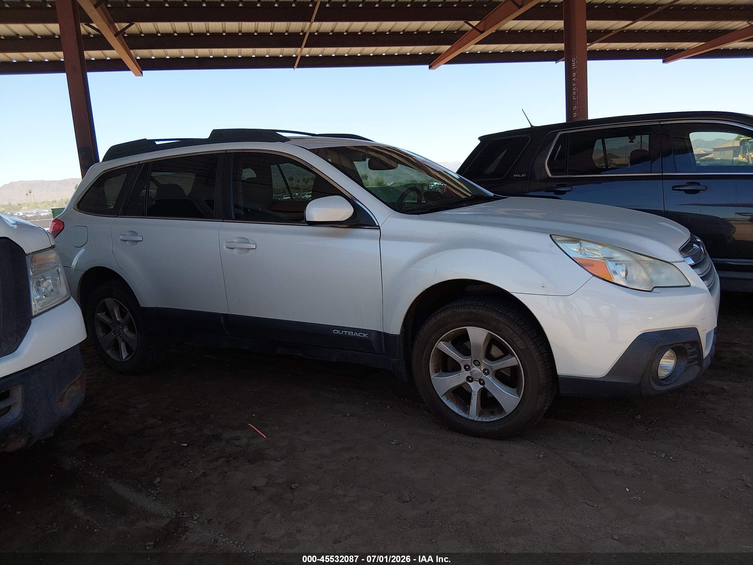 2014 Subaru Outback 2.5i Premium Cream vin: 4S4BRBFC1E3201161