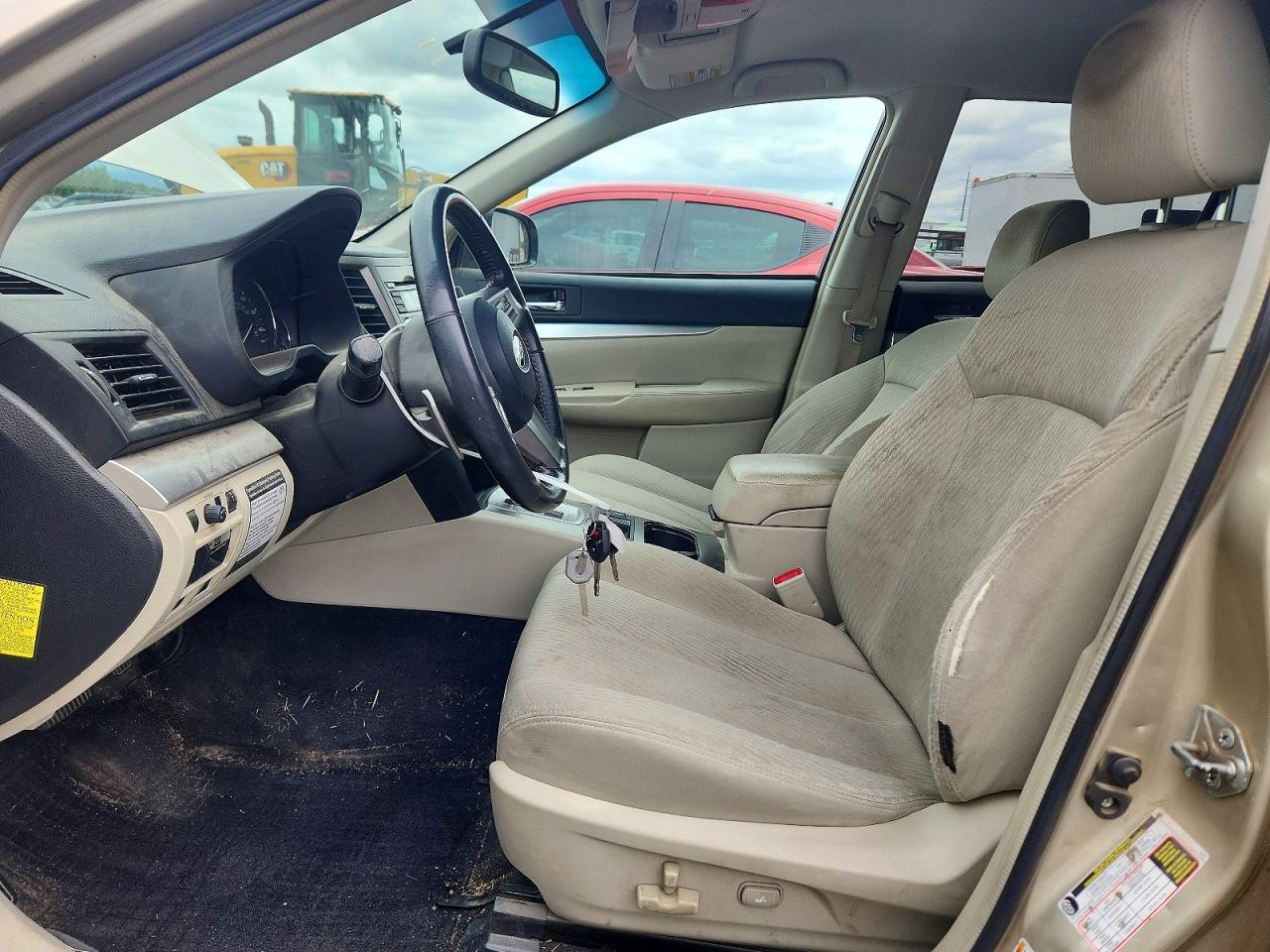 2010 Subaru Outback 2.5i Premium Cream vin: 4S4BRBFC2A3333954