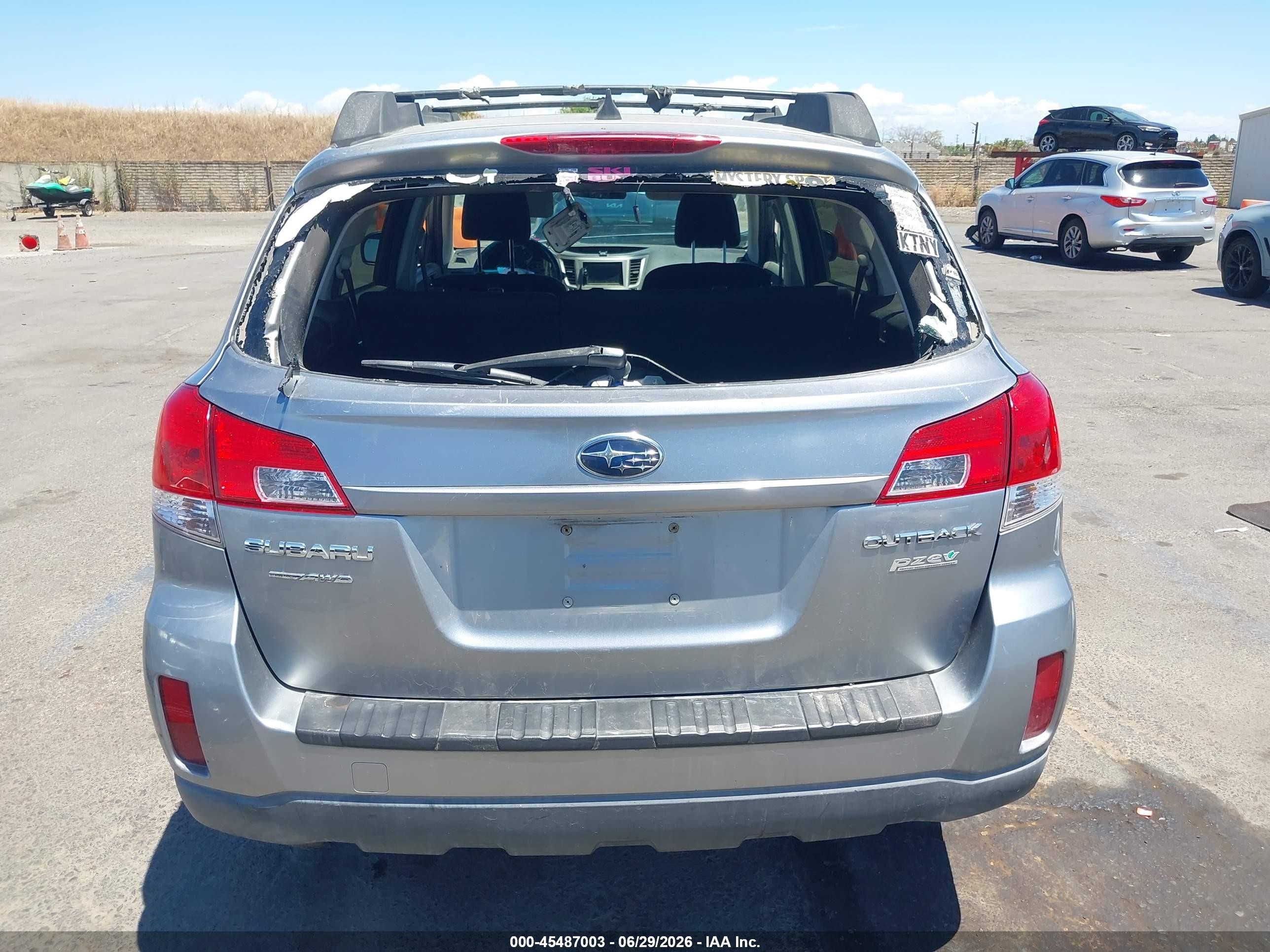 2011 Subaru Outback 2.5i Premium Silver vin: 4S4BRBFC2B3434543