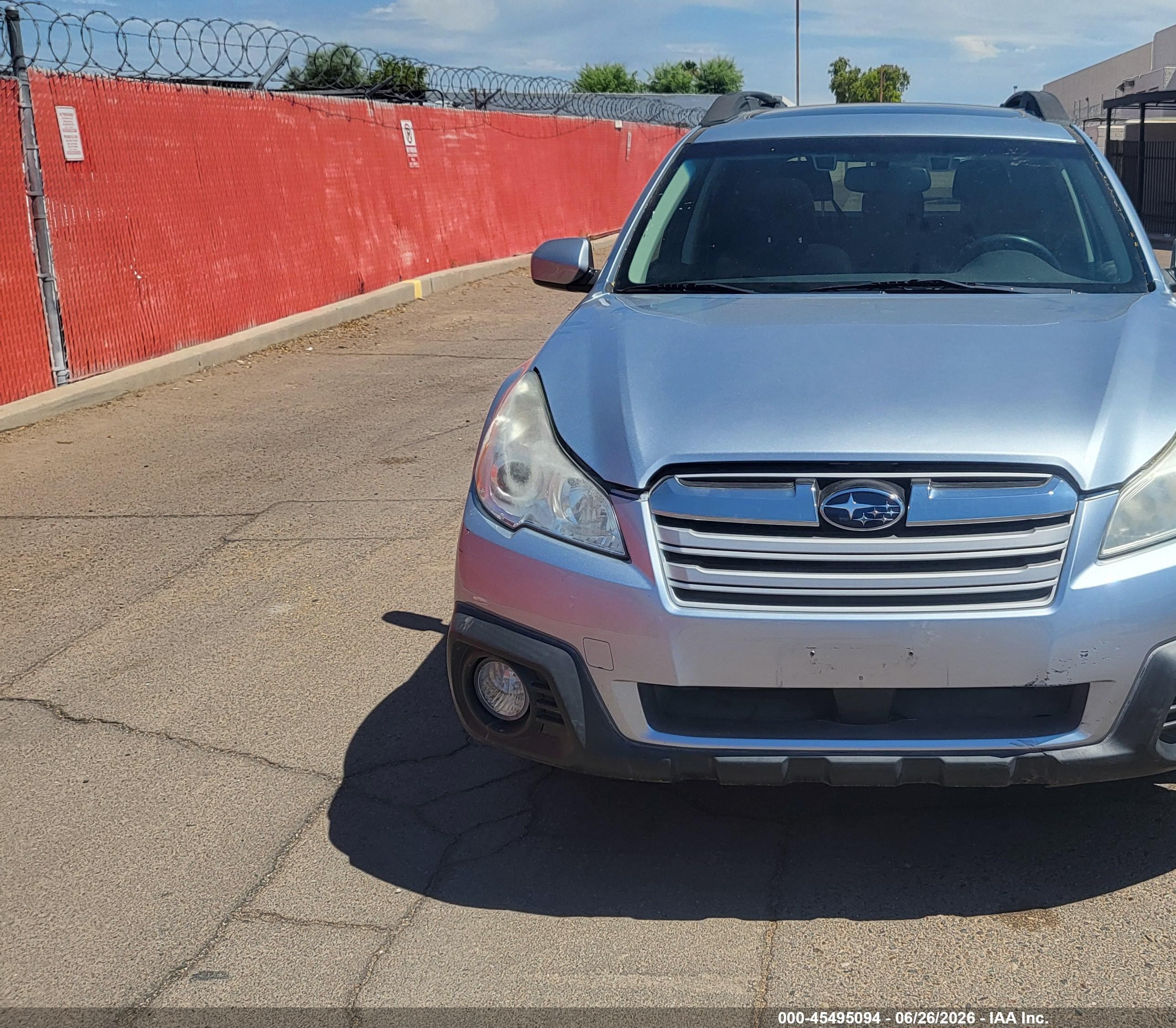 2014 Subaru Outback 2.5i Premium Silver vin: 4S4BRBFC4E3232498