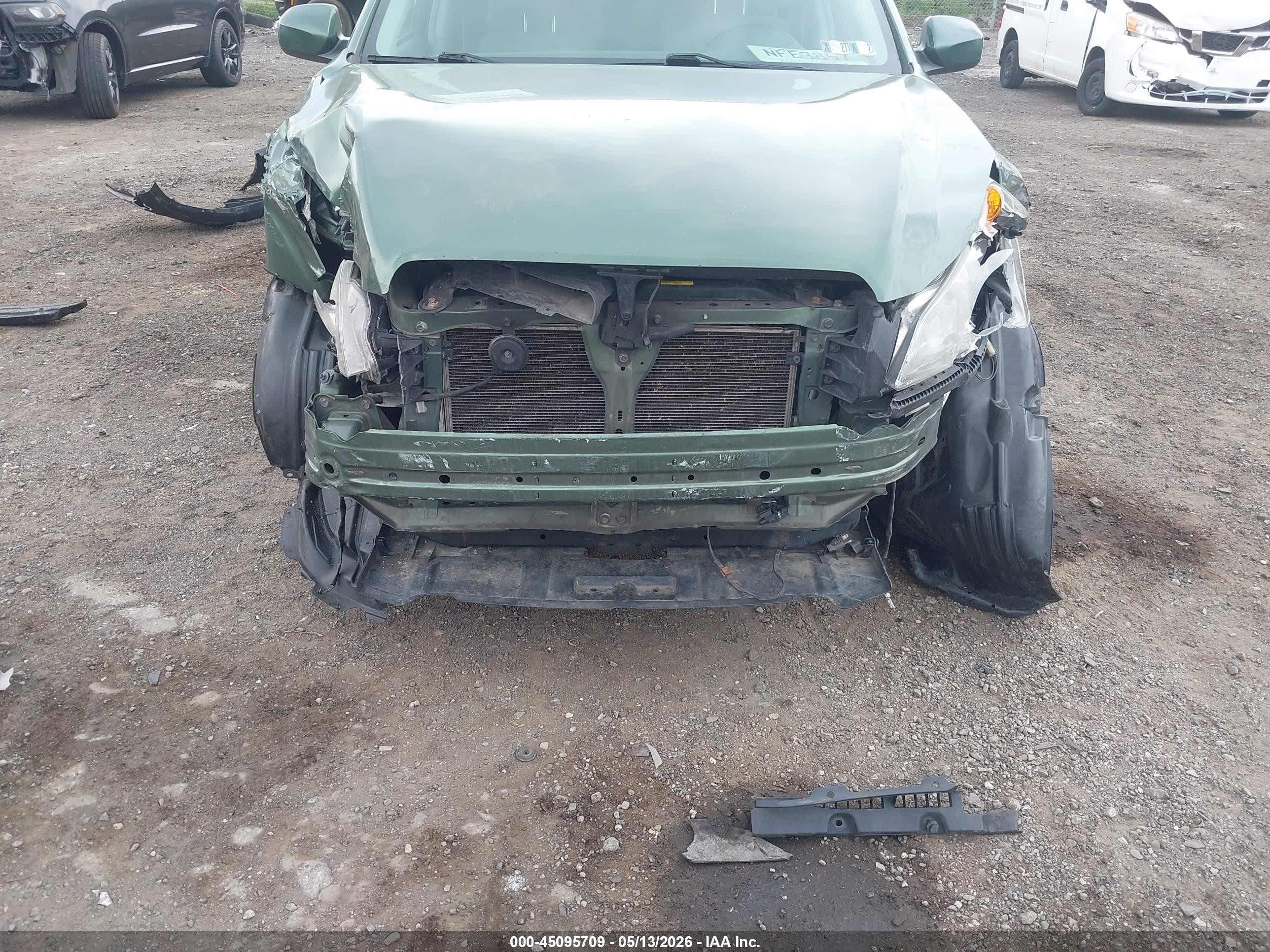 2010 Subaru Outback 2.5i Premium Зеленый vin: 4S4BRBFC6A1365026