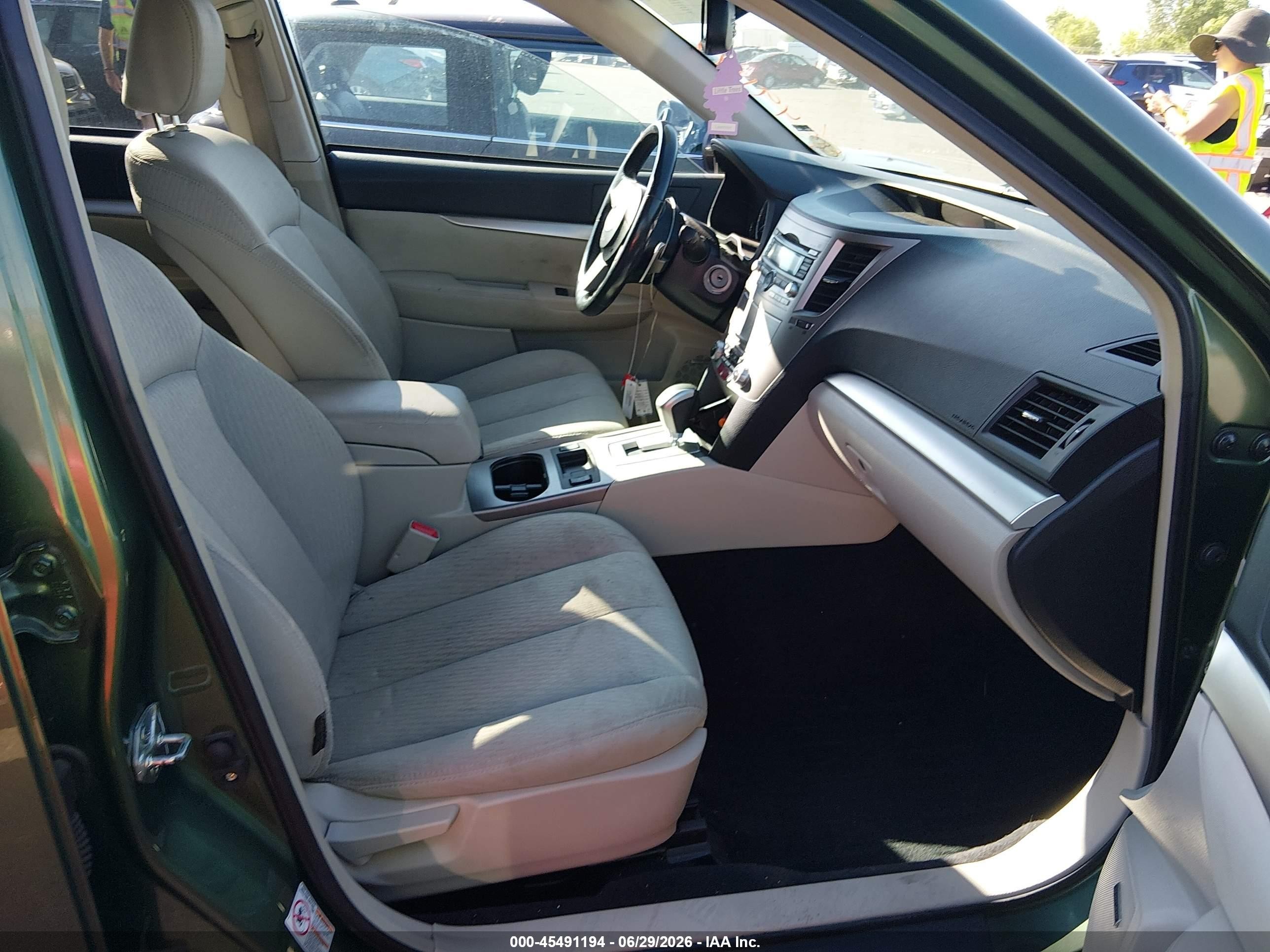 2010 Subaru Outback 2.5i Premium Green vin: 4S4BRBFC7A3384172