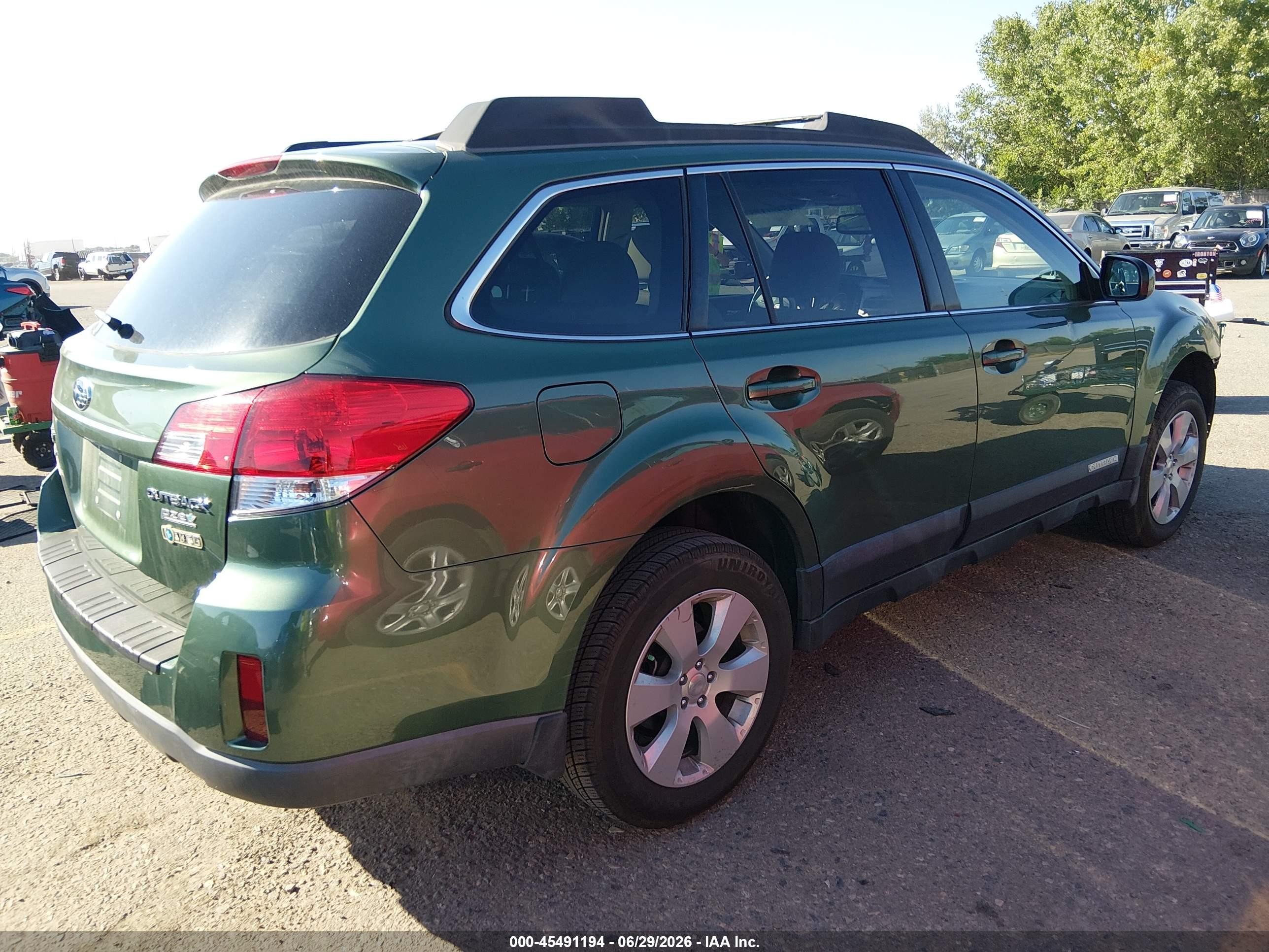 2010 Subaru Outback 2.5i Premium Green vin: 4S4BRBFC7A3384172