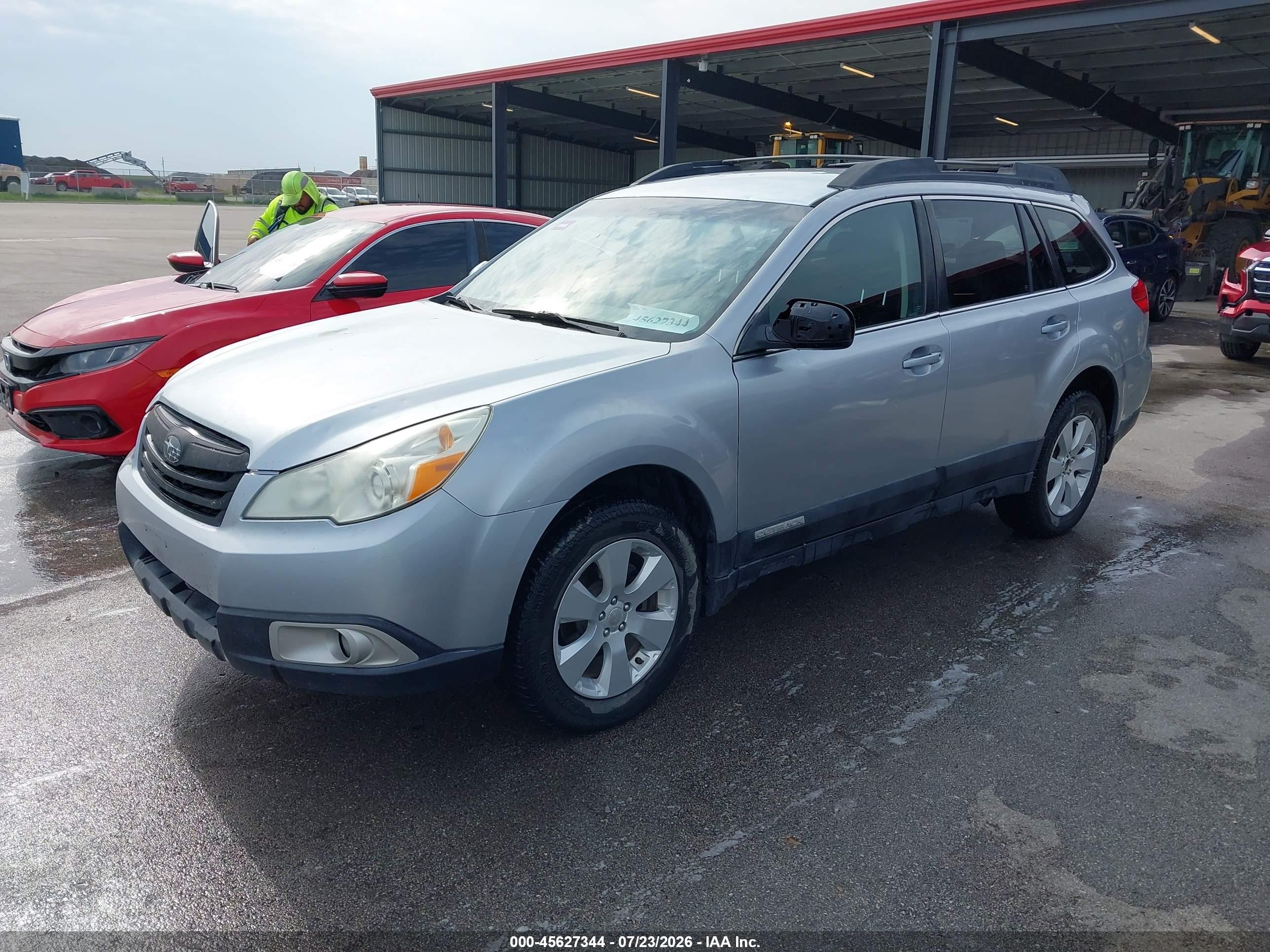 2012 Subaru Outback 2.5i Premium Silver vin: 4S4BRBFC9C3222210