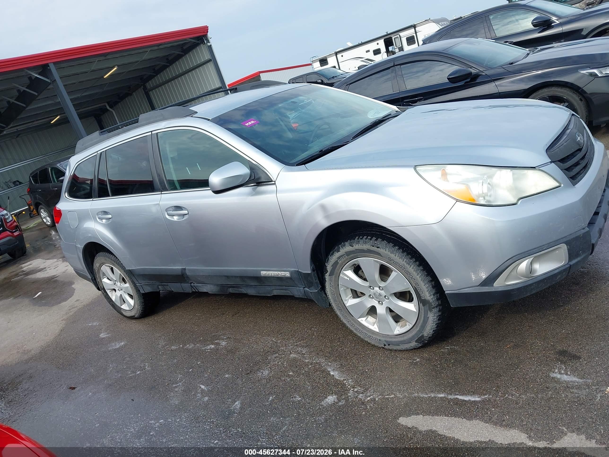 2012 Subaru Outback 2.5i Premium Silver vin: 4S4BRBFC9C3222210