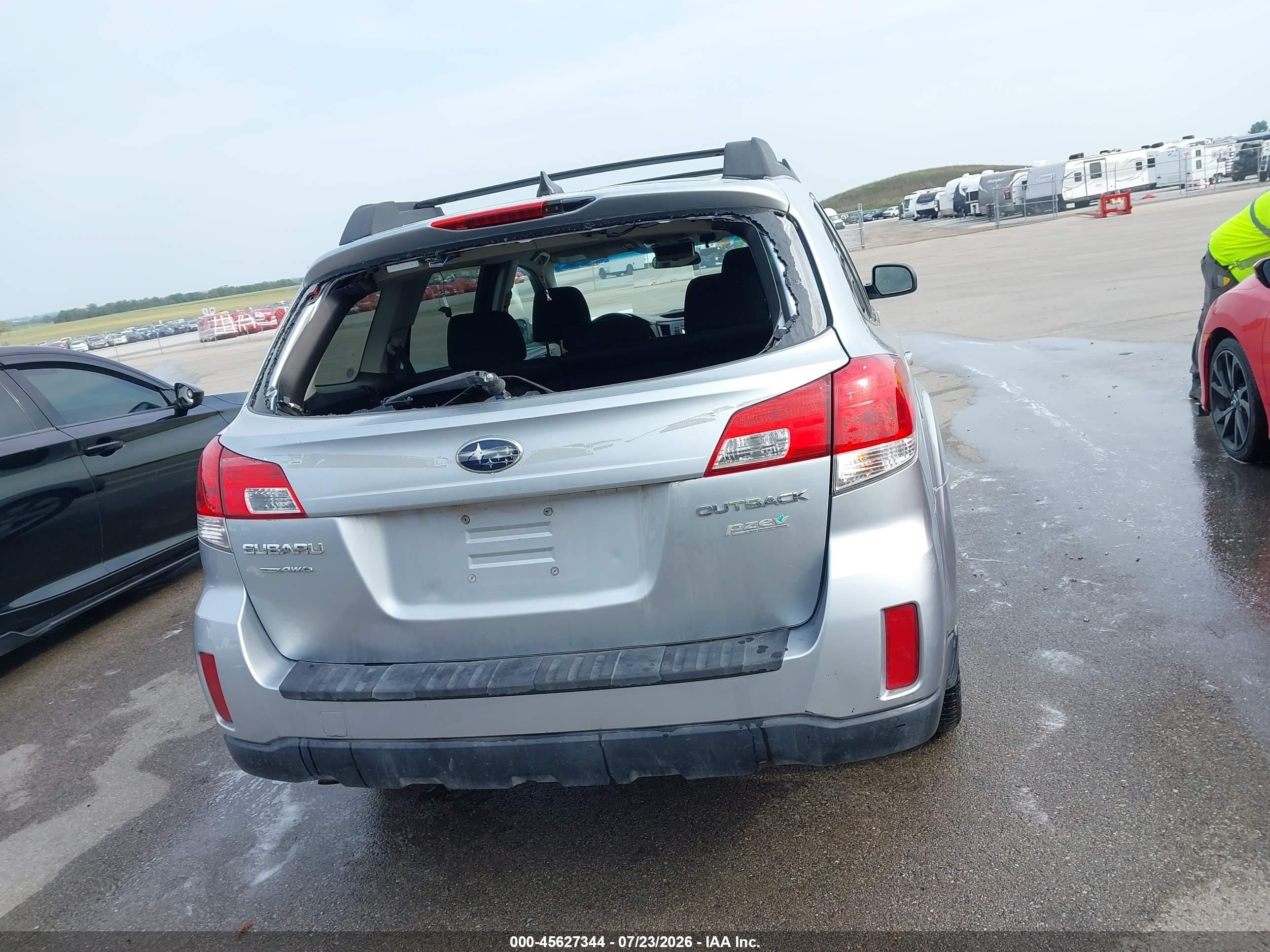 2012 Subaru Outback 2.5i Premium Silver vin: 4S4BRBFC9C3222210