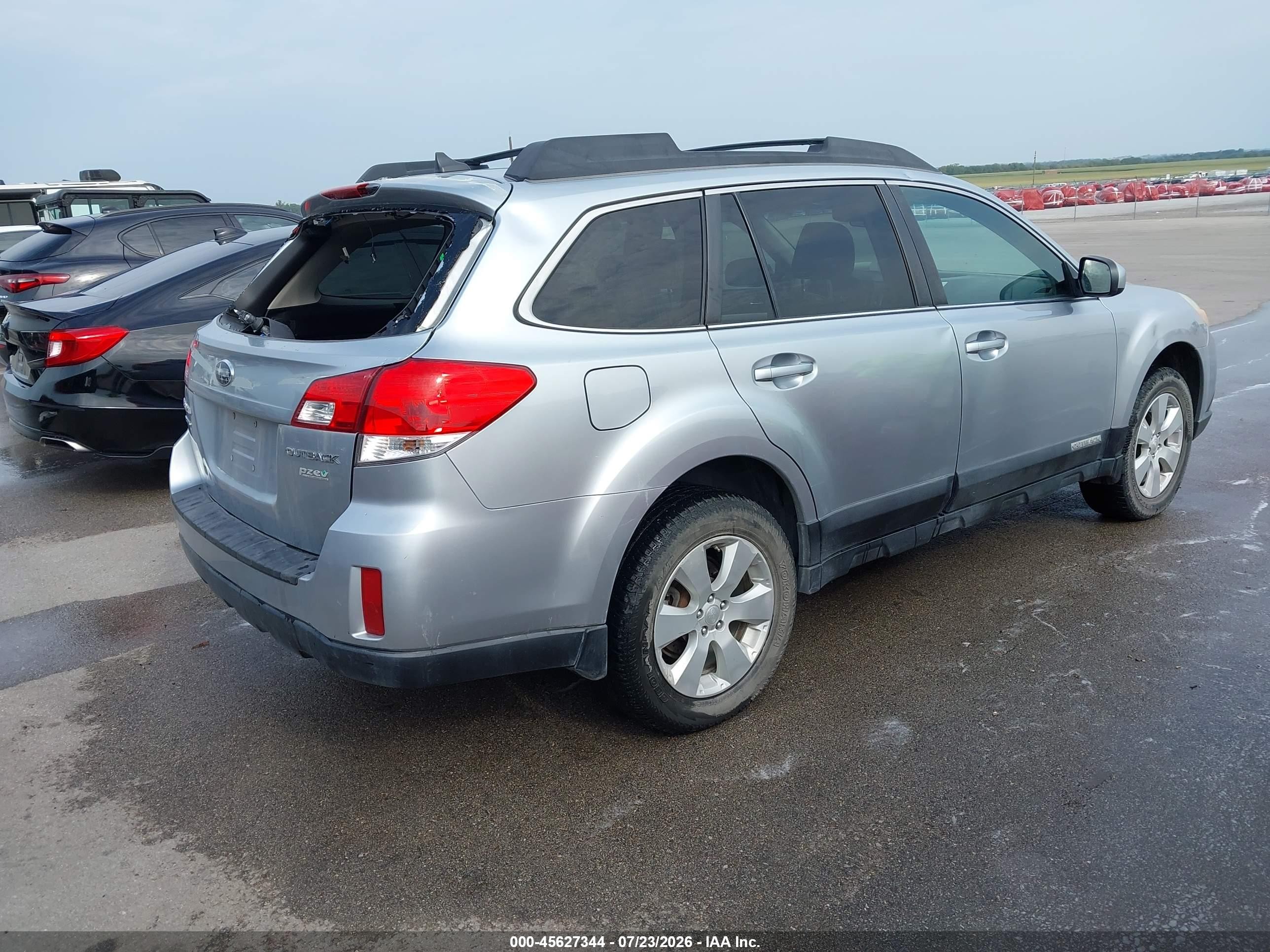 2012 Subaru Outback 2.5i Premium Silver vin: 4S4BRBFC9C3222210
