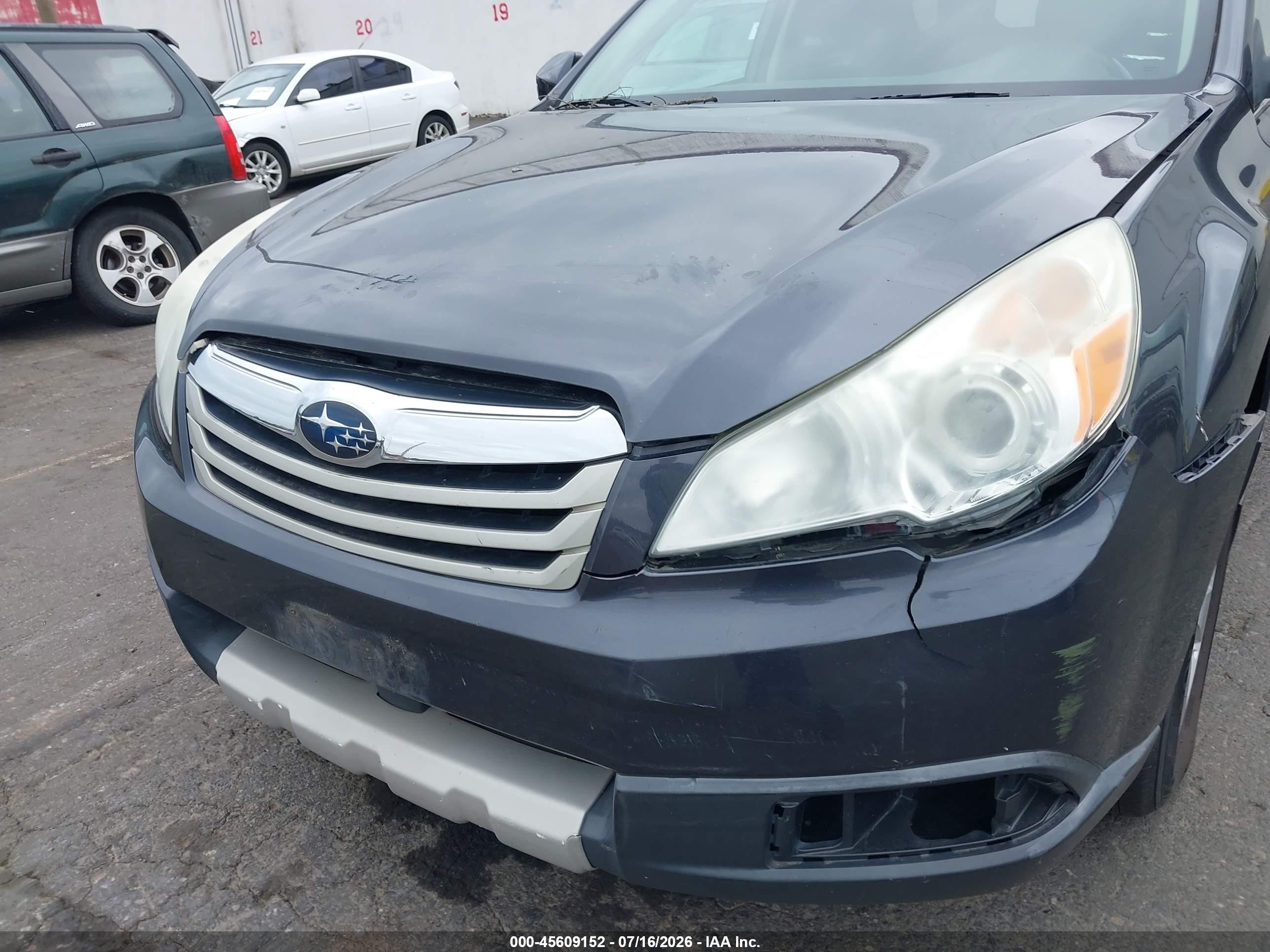 2012 Subaru Outback 2.5i Premium Gray vin: 4S4BRBFCXC3242983