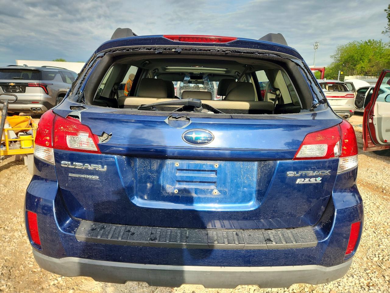 2010 Subaru Outback 2.5i Premium Blue vin: 4S4BRBGC0A3372623