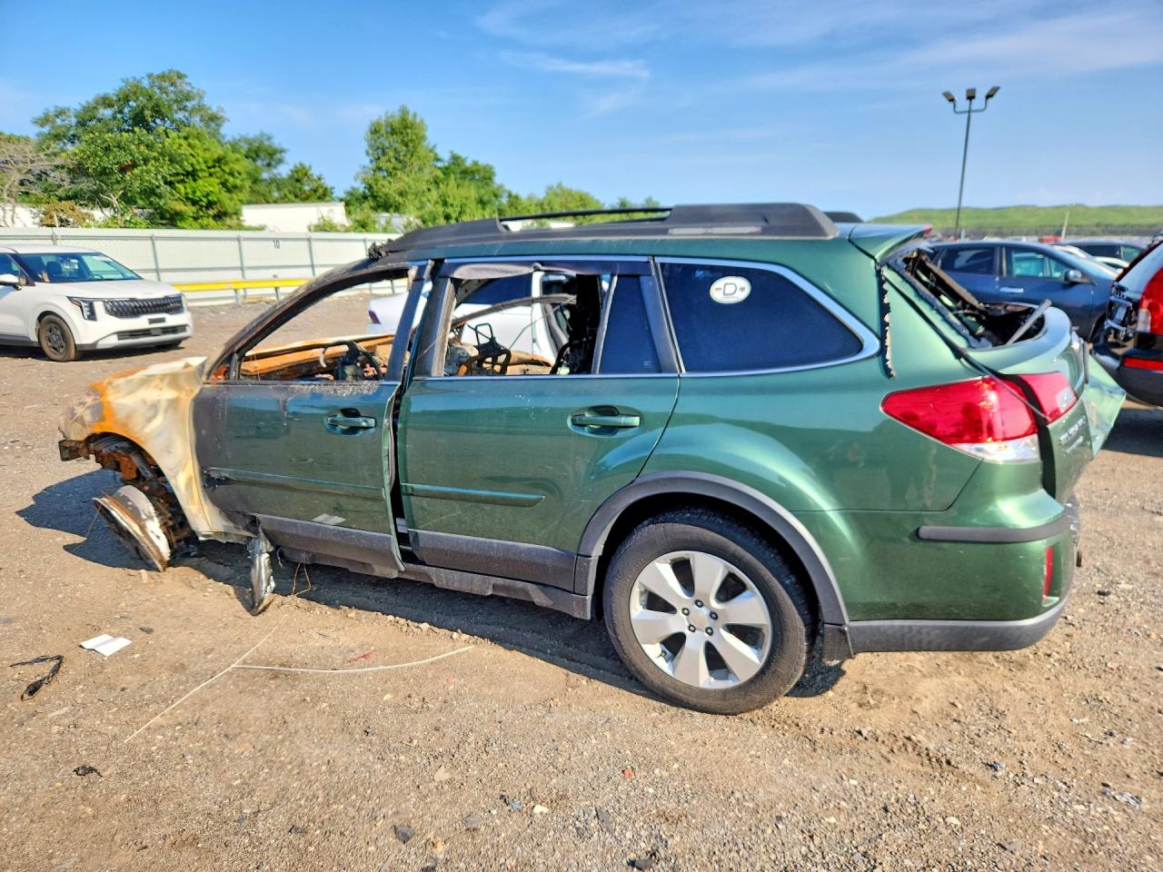 2011 Subaru Outback 2.5i Premium Green vin: 4S4BRBGC0B3402186