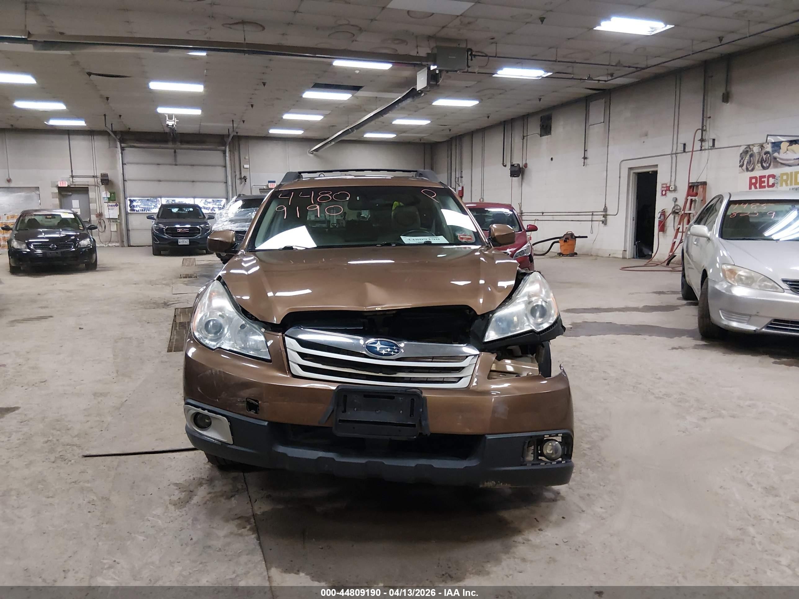 2011 Subaru Outback 2.5i Premium Brown vin: 4S4BRBGC0B3440422
