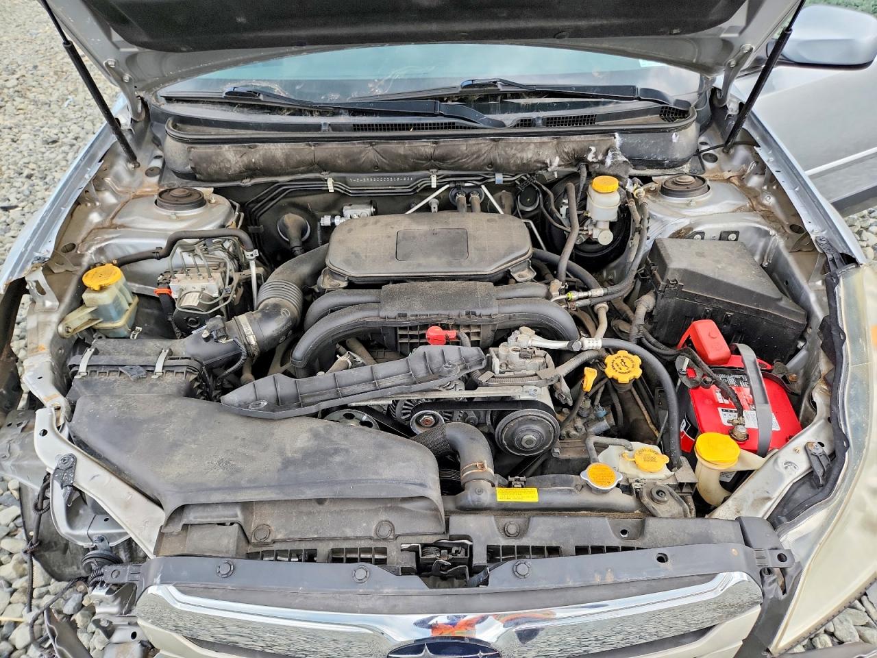 2012 Subaru Outback 2.5i Premium Серебряный vin: 4S4BRBGC0C3208453