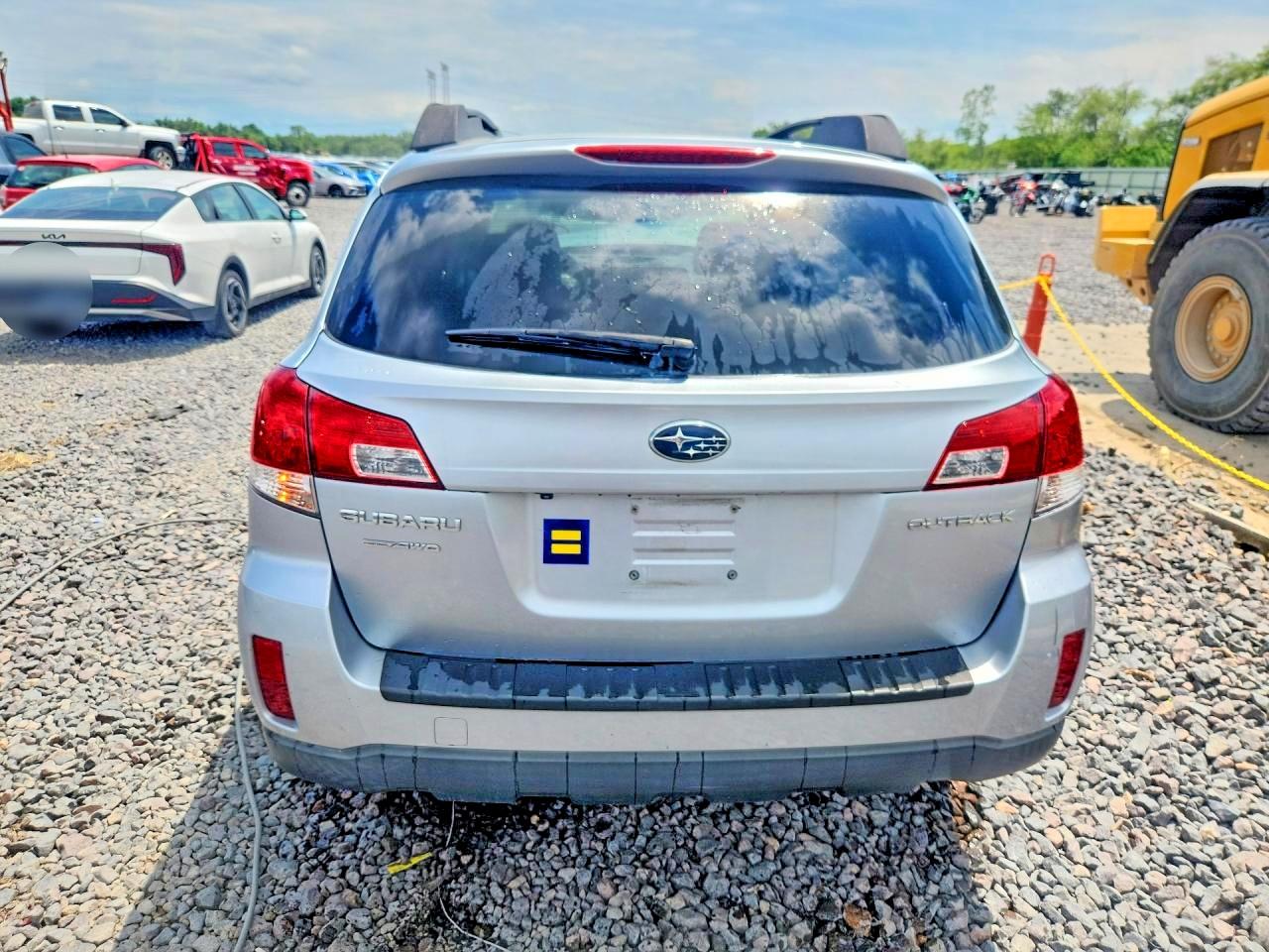 2012 Subaru Outback 2.5i Premium Silver vin: 4S4BRBGC0C3227648